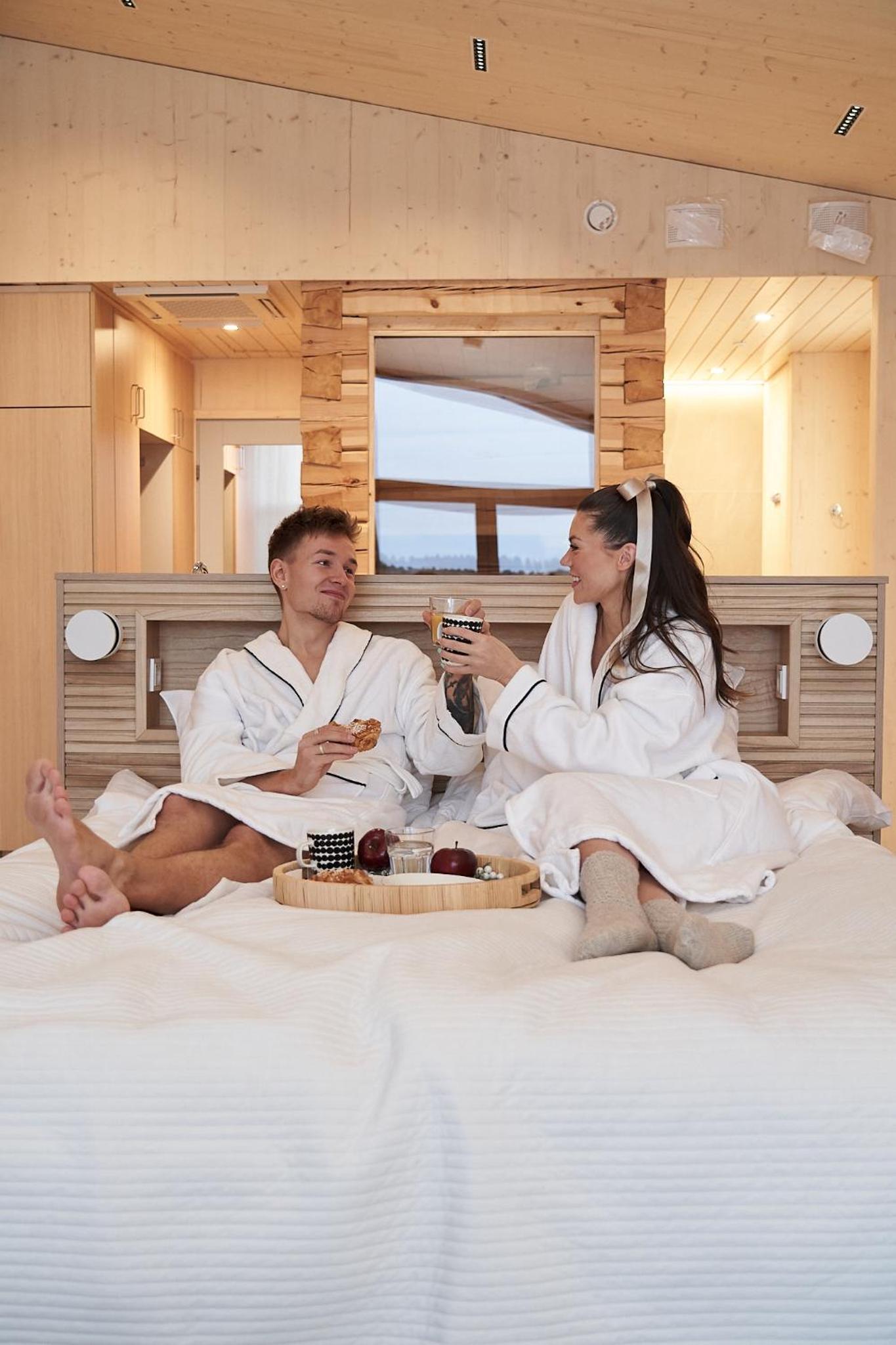 Double Room with Lake View and Sauna - Photo 21