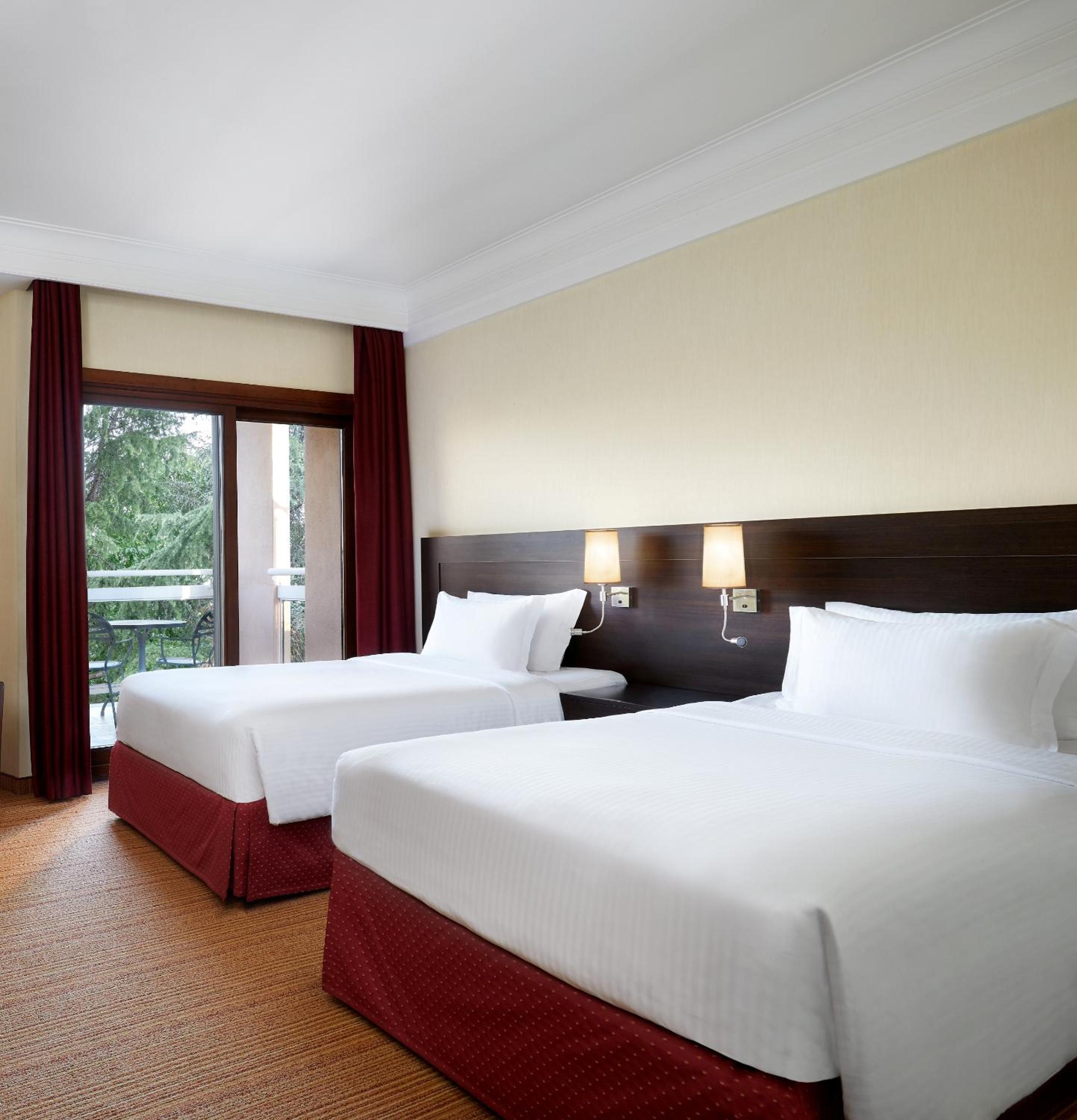 Guest room, 2 Twin/Single Bed(s), Low floor