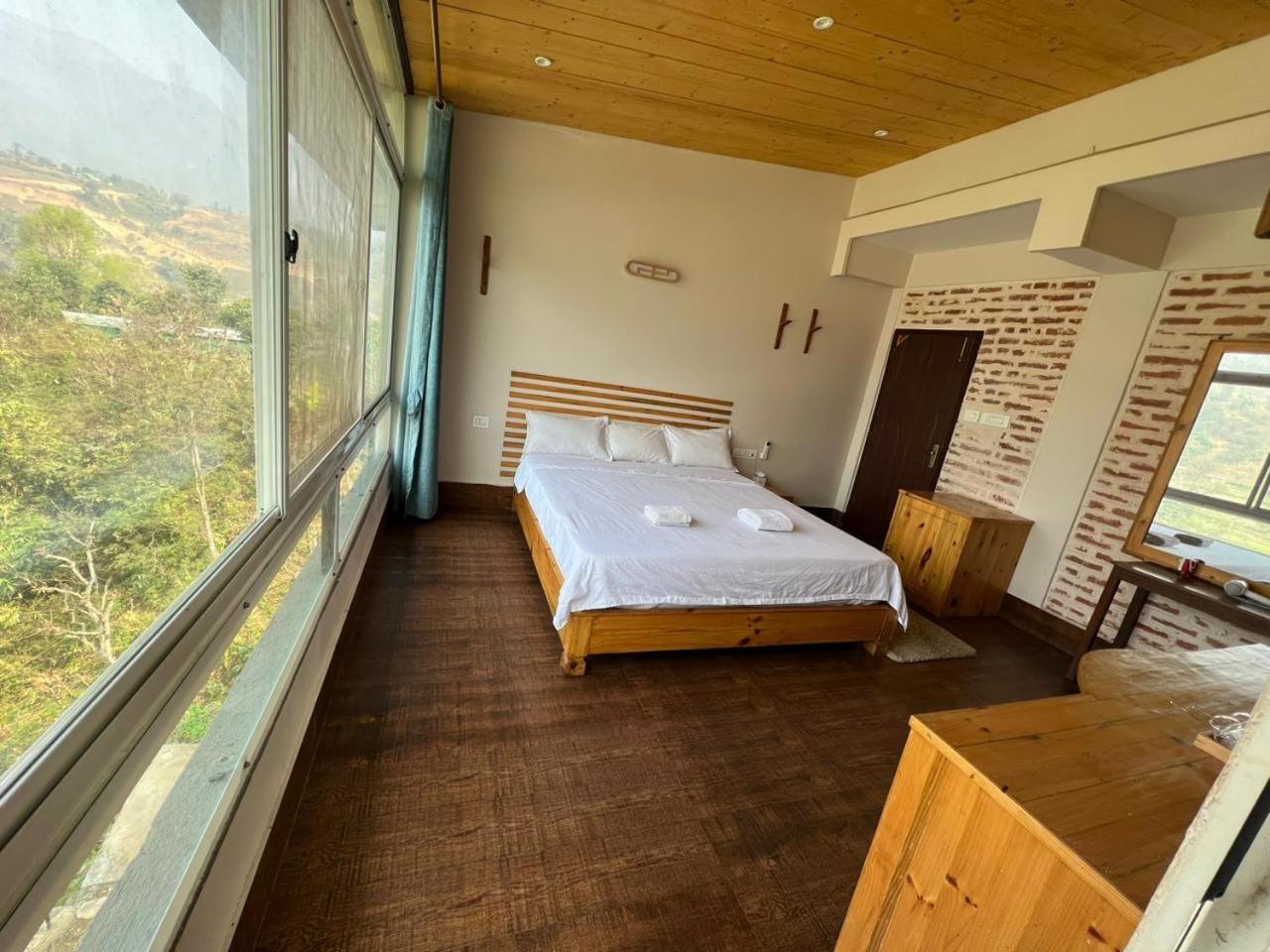 Deluxe Double Room photo 2