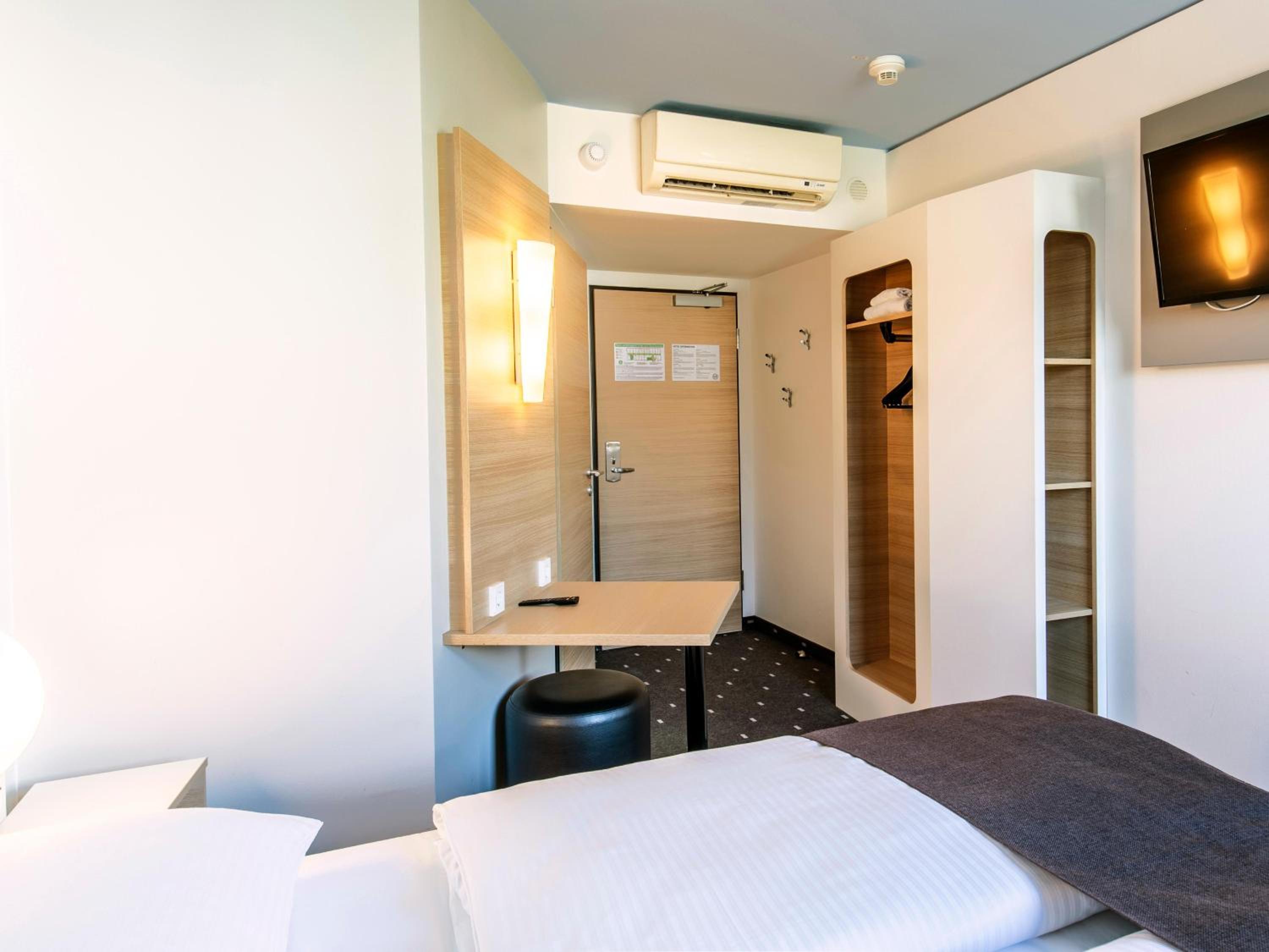 Double Room - Photo 5