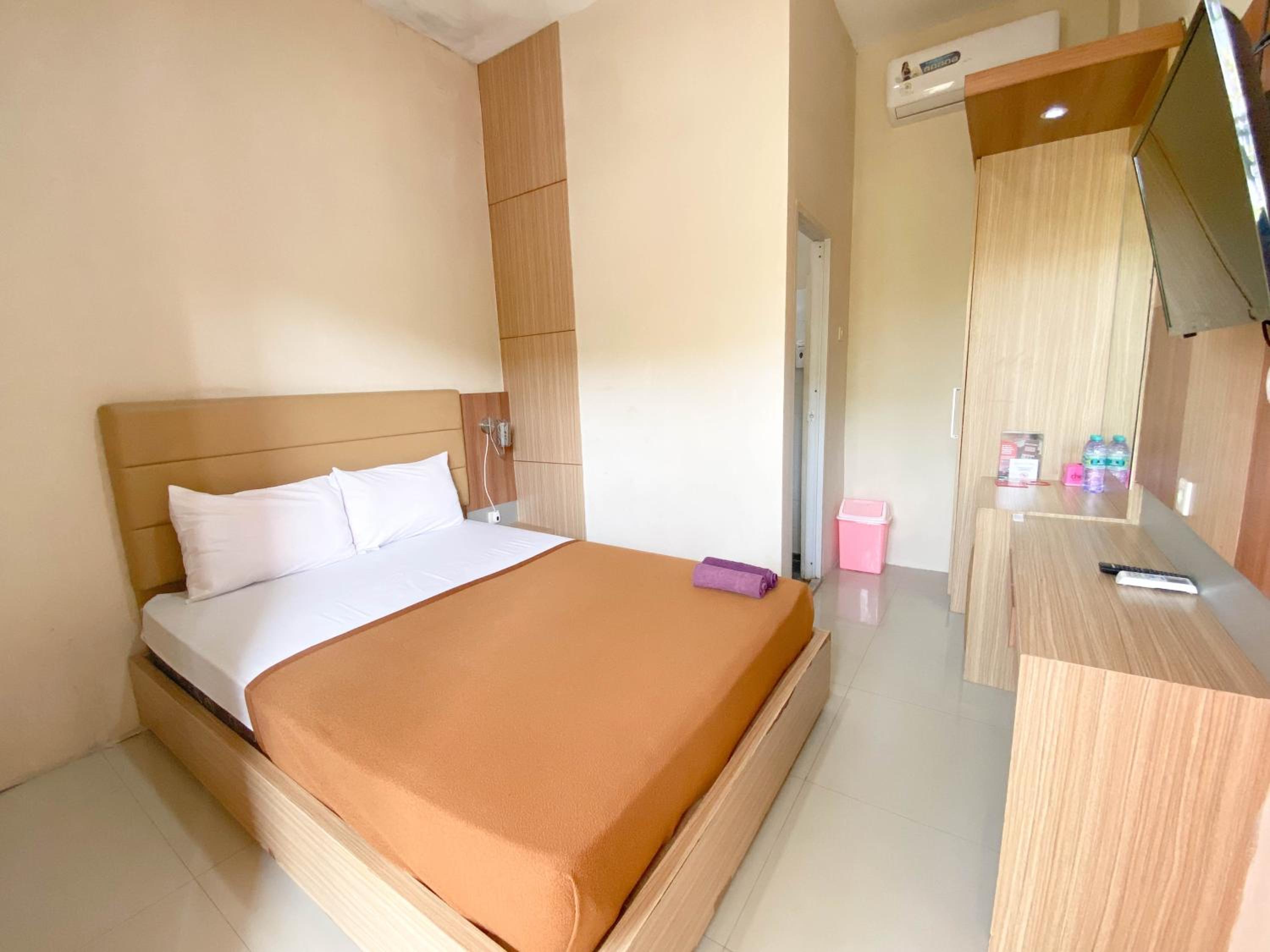 Standard Double Room - Photo 7