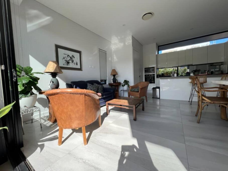Three-Bedroom House photo 1