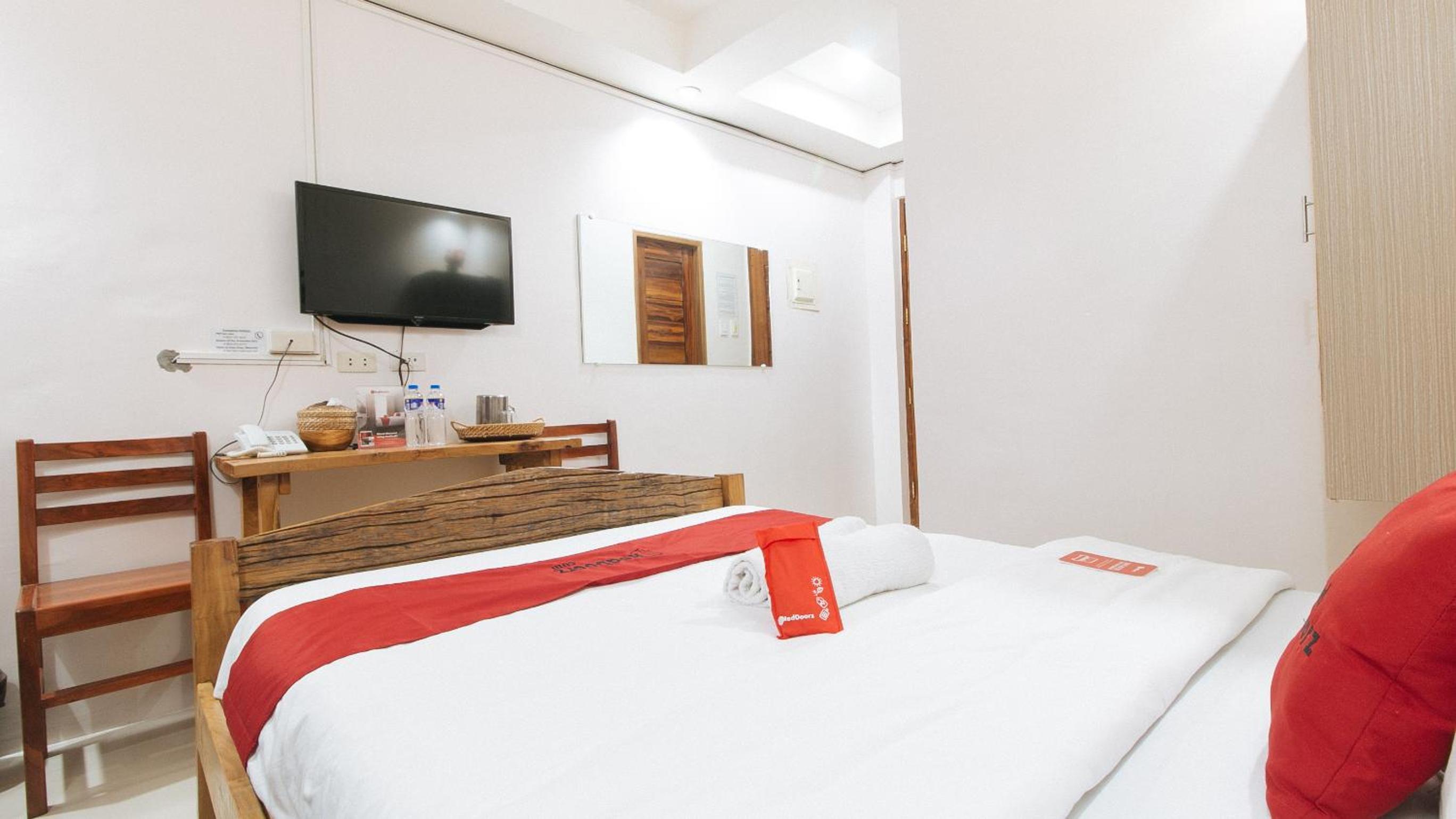 Suite - Photo 2