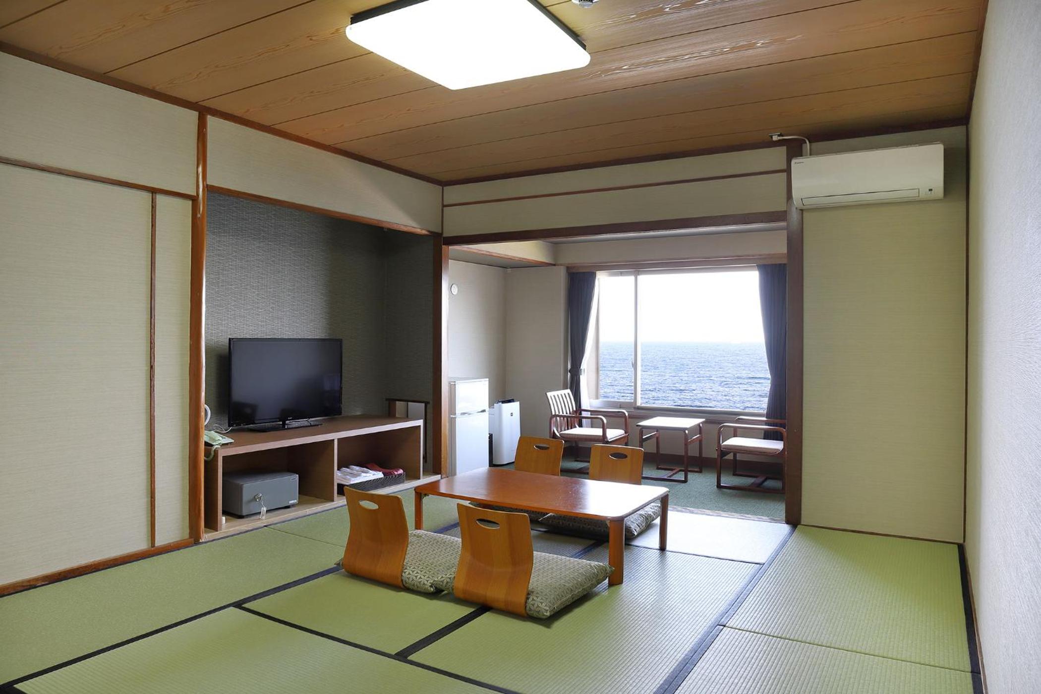 Standard Japanese-Style-Room 16 square yards (Sea Side)(Annex) - Shared Bath - Non-Smoking