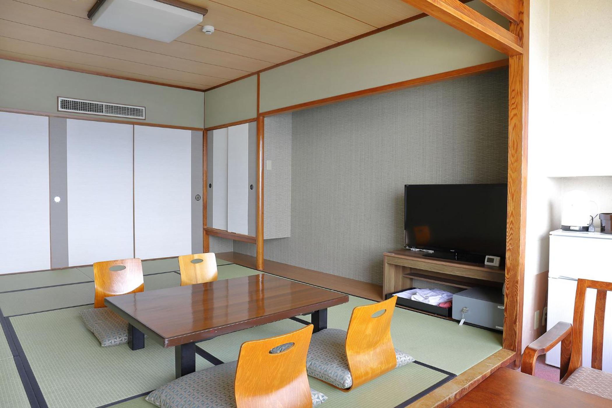 Economy Japanese-Style-Room 16 square meters (Sea Side) - Non-Smoking photo 3