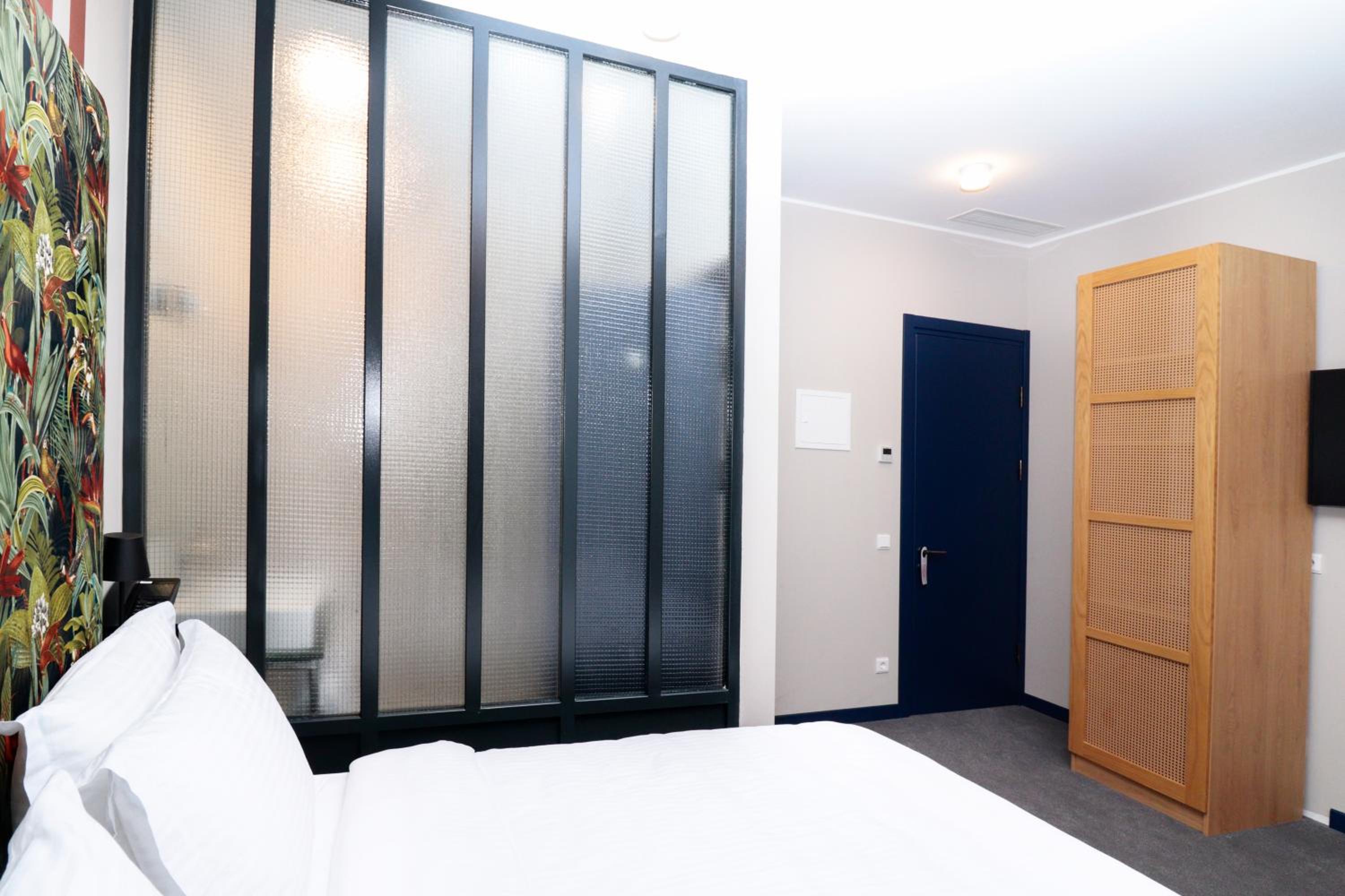 Standard Double Room - Photo 5
