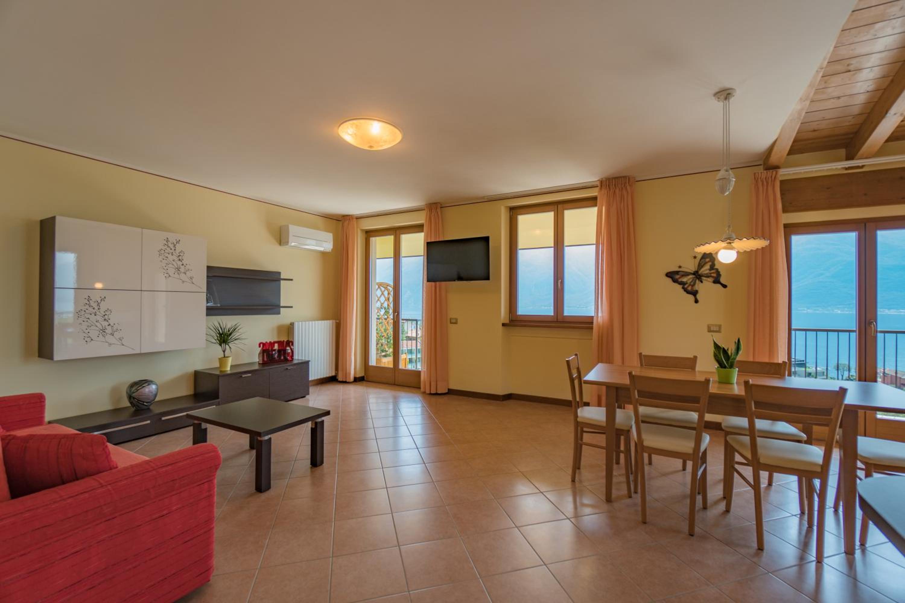 Apartment with Lake View photo 1