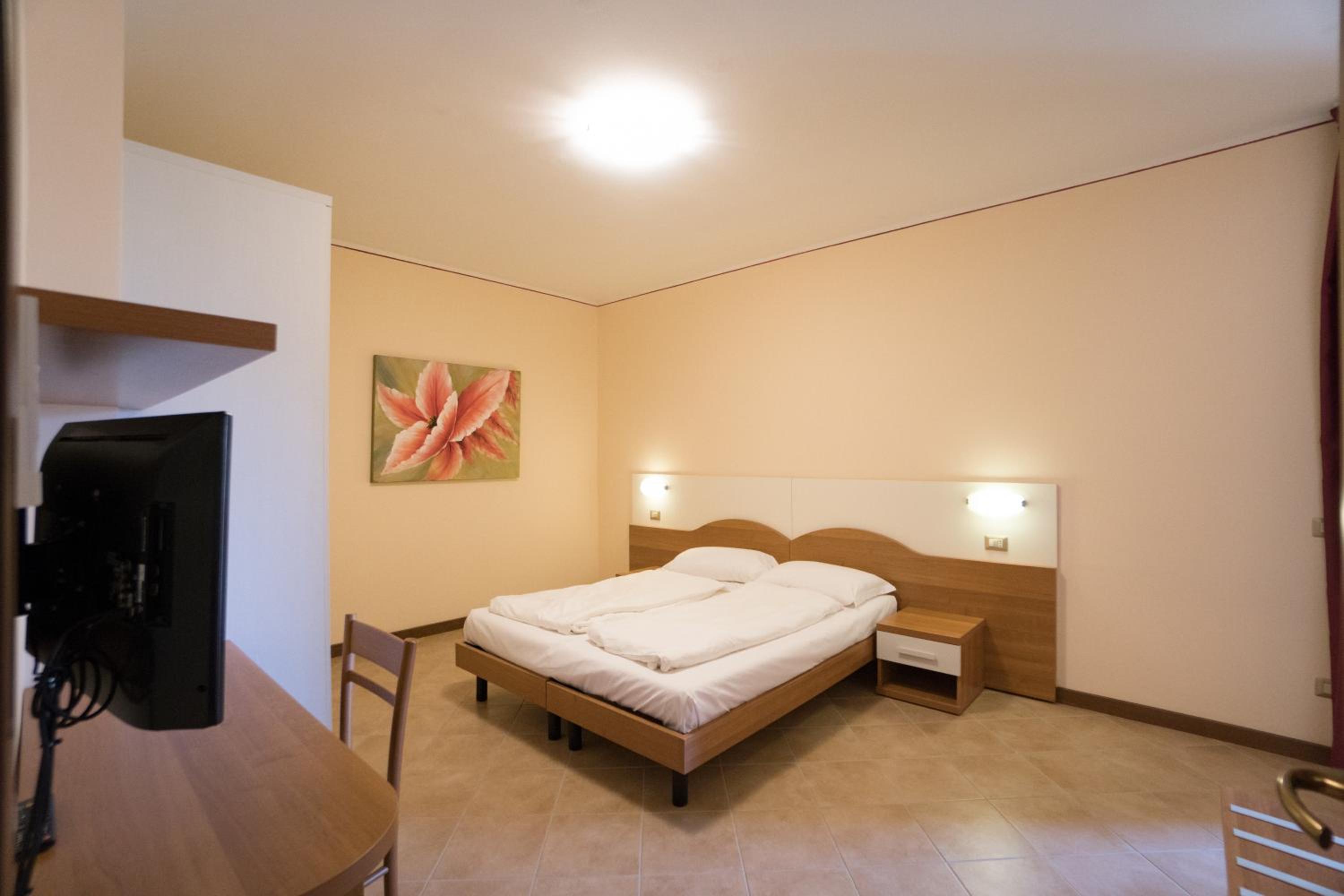 Apartment with Lake View photo 2