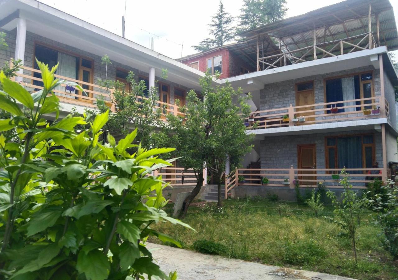 Double Room with Mountain View - Photo 4