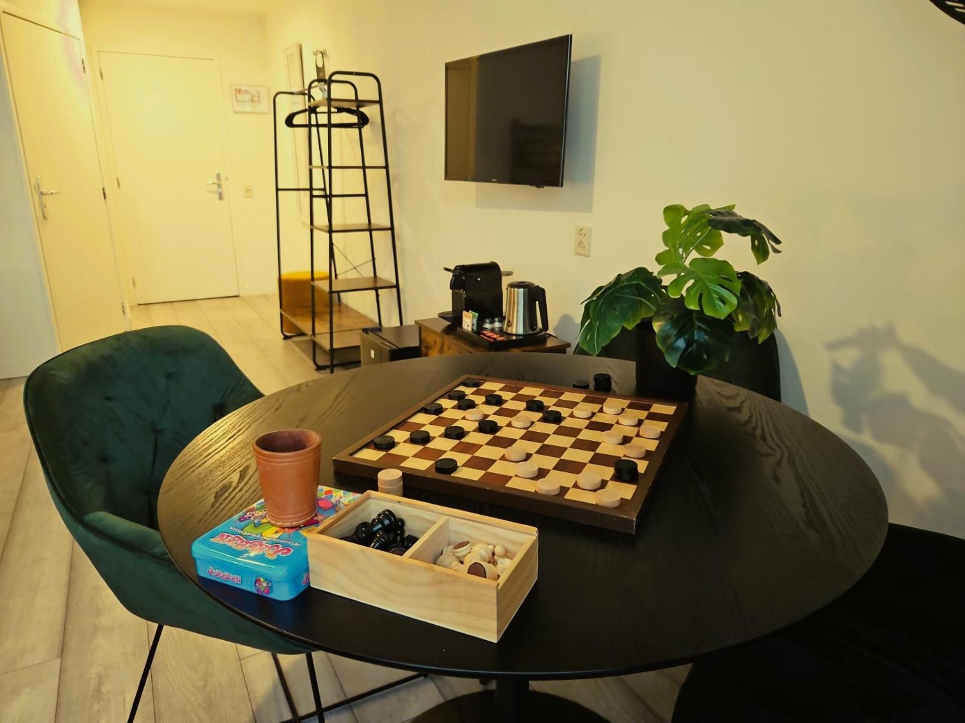 Family Room photo 2