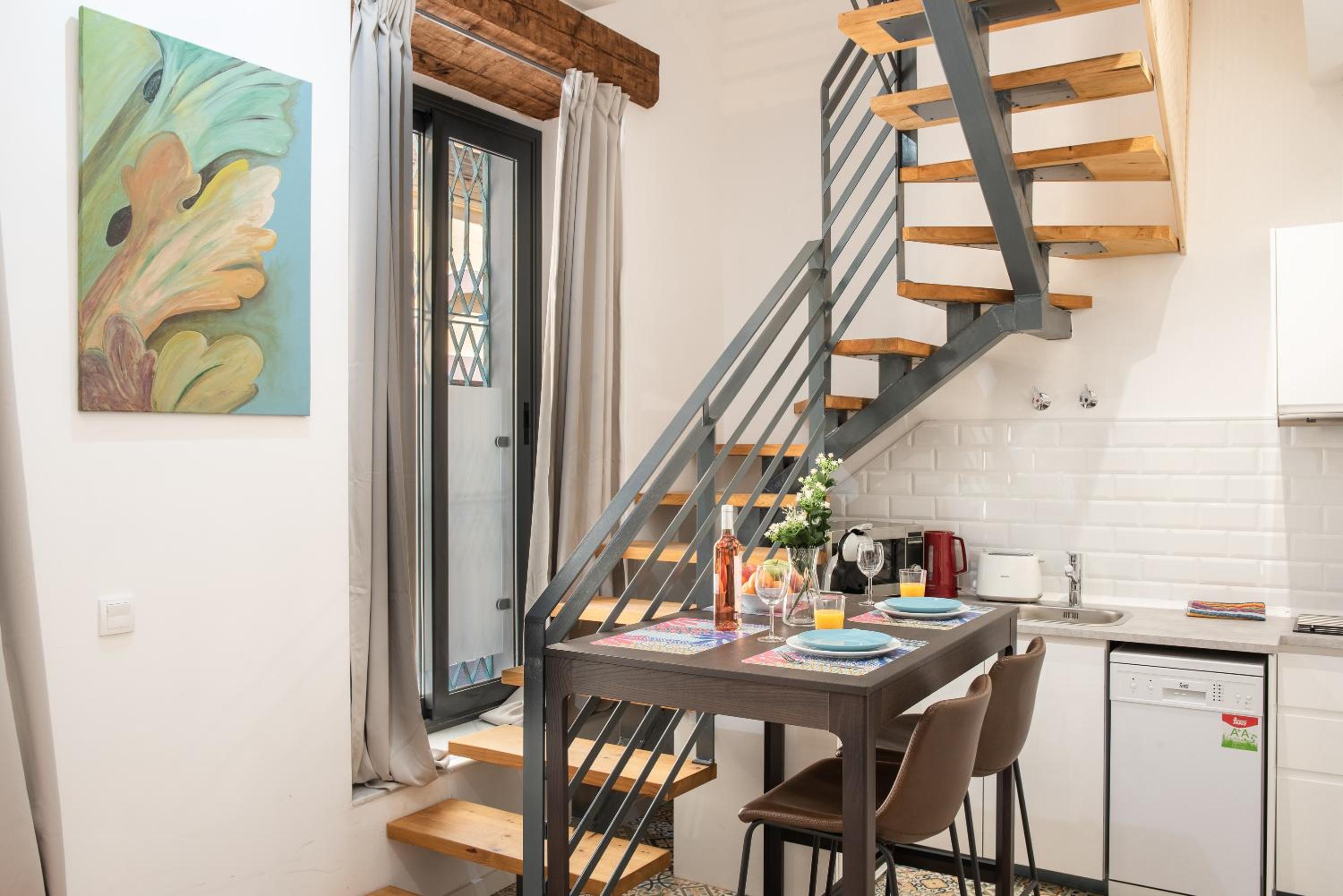 Duplex Apartment - Photo 6