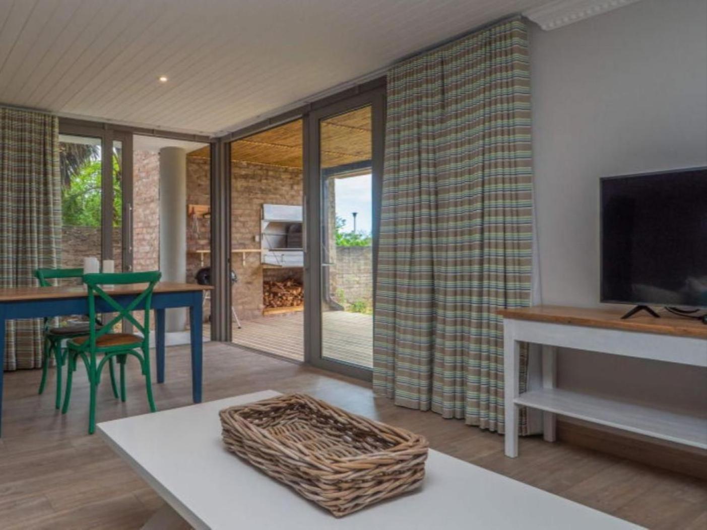 Suite with Garden View - Photo 6