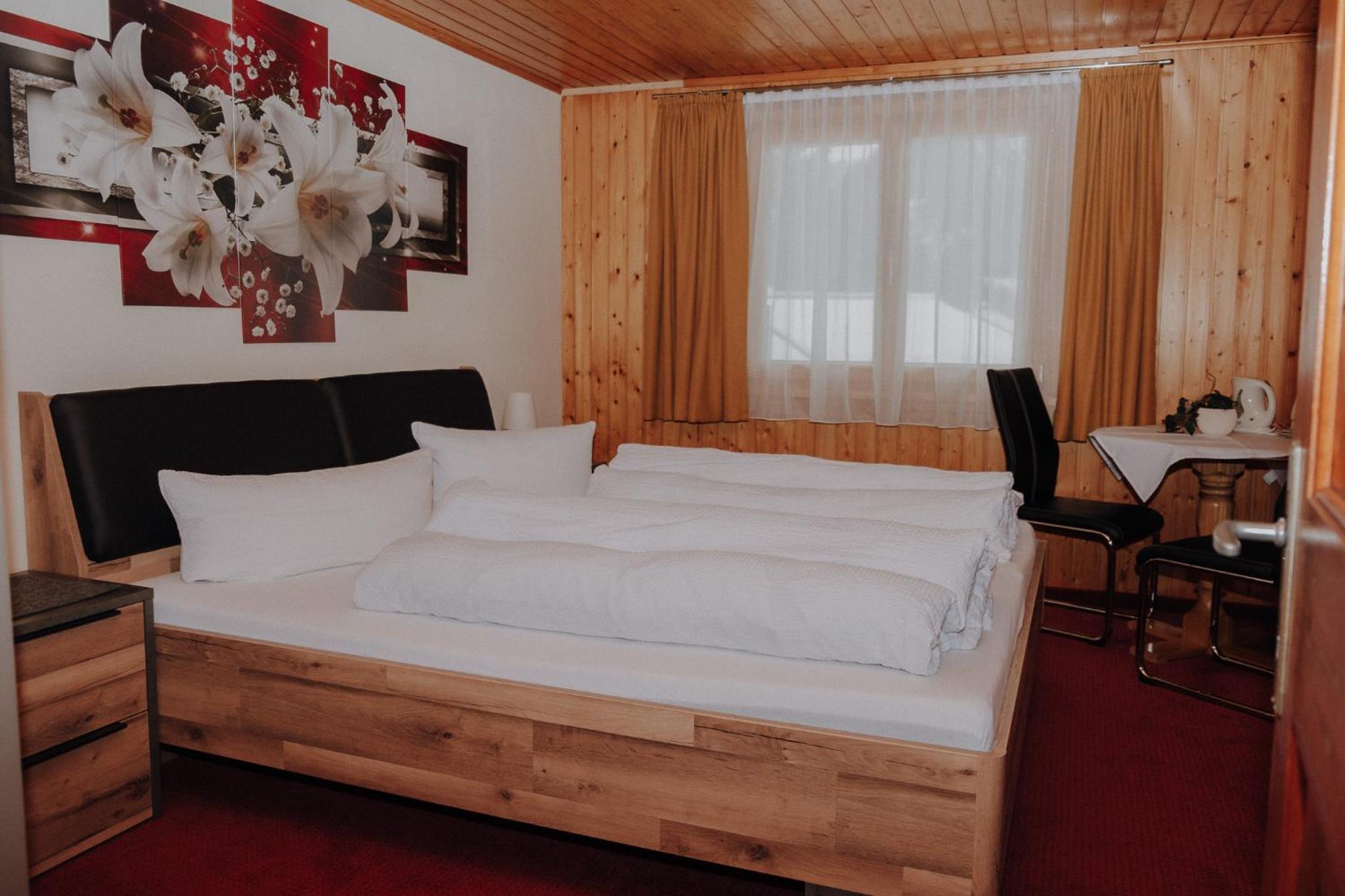 Three-Bedroom Apartment with Mountain View