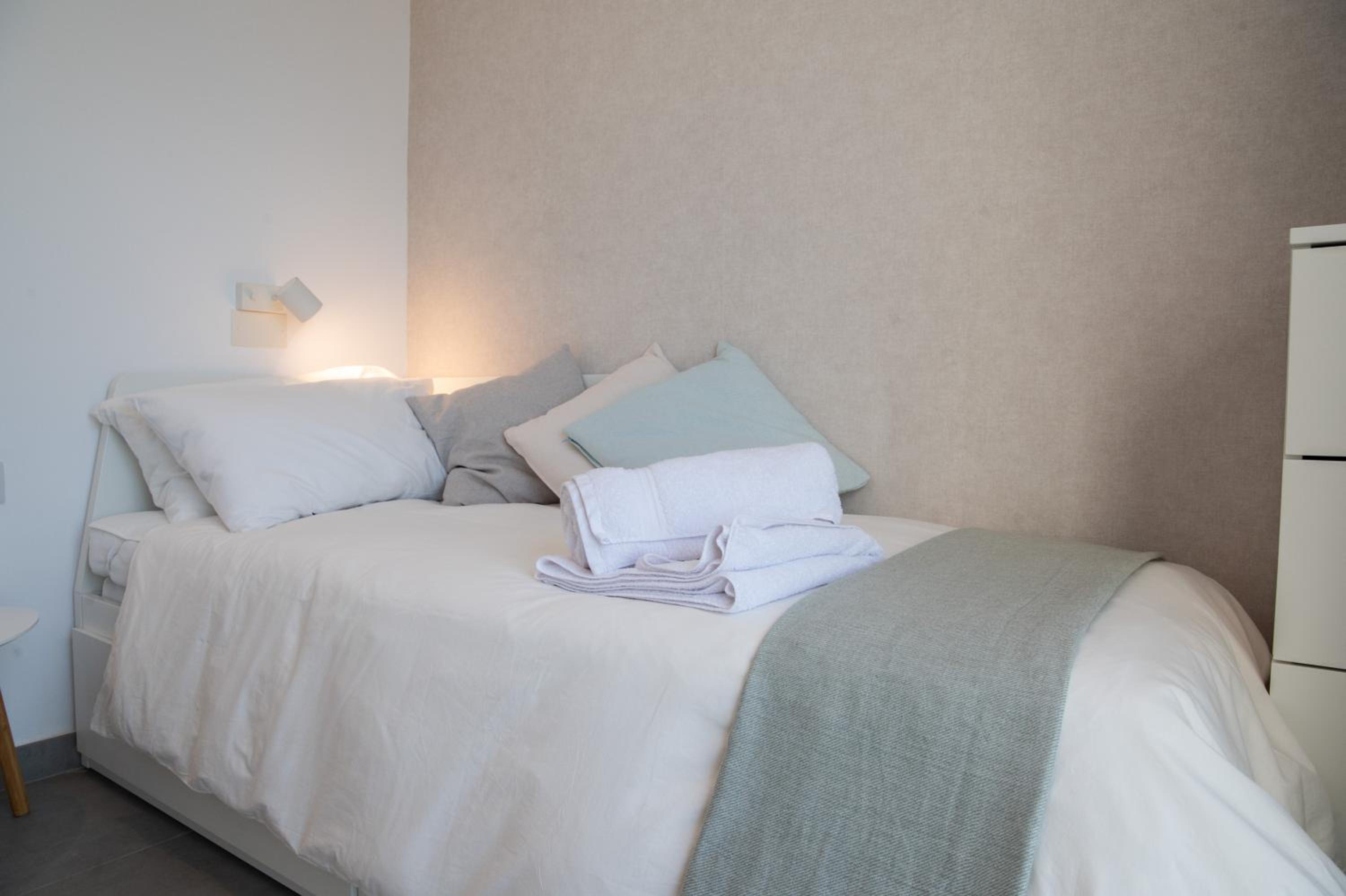 Single Room with Private Bathroom photo 3