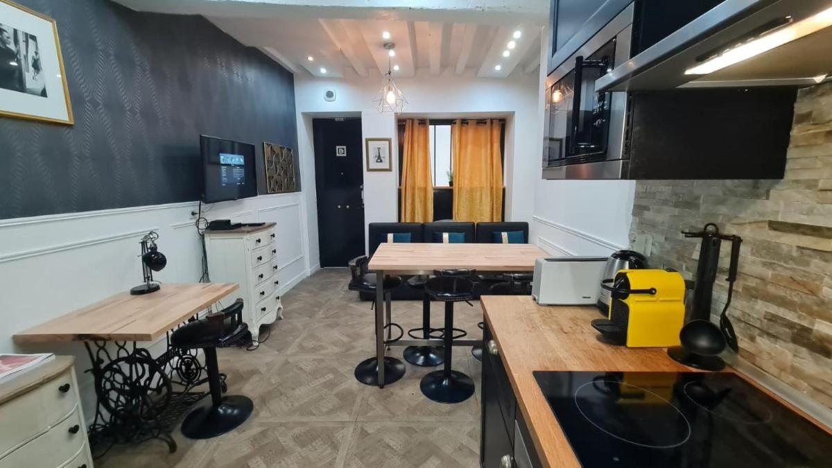 Apartment photo 1