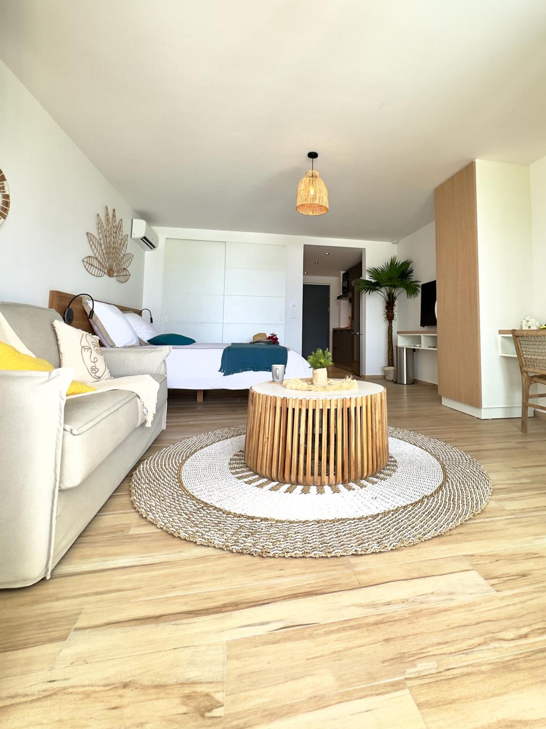 Villa photo 2