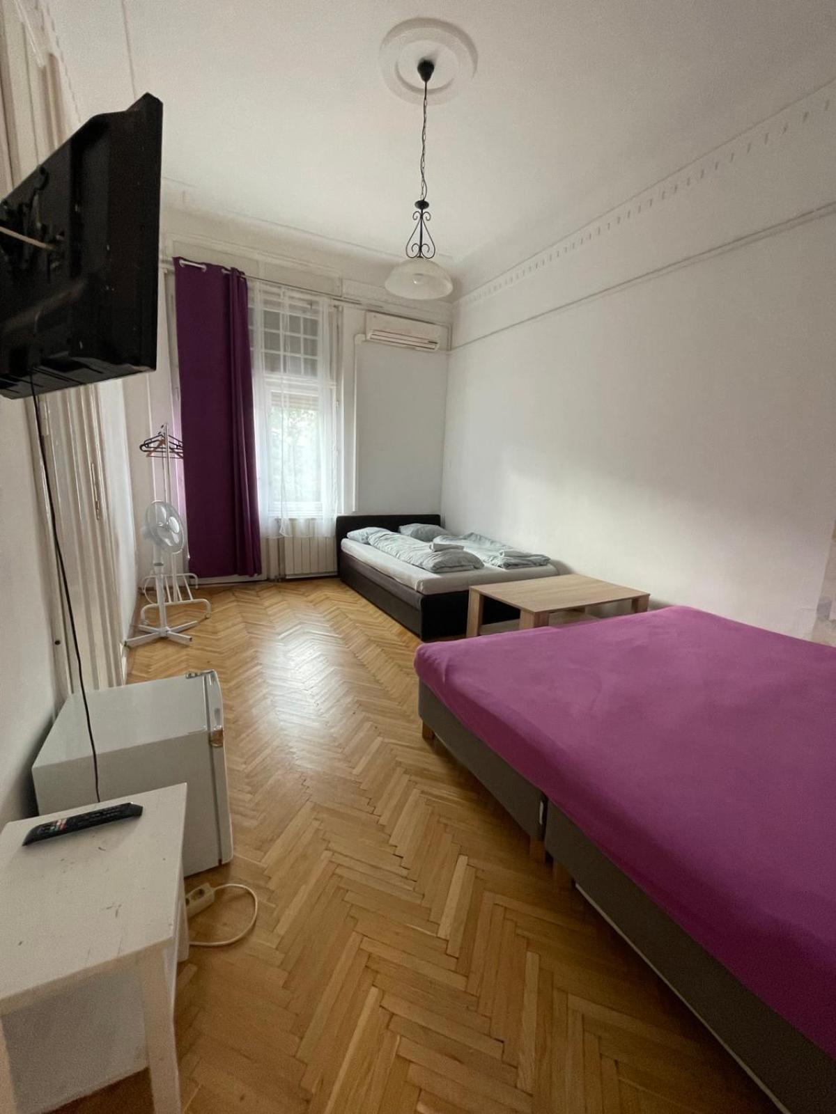 Deluxe Double Room with Shared Kitchen