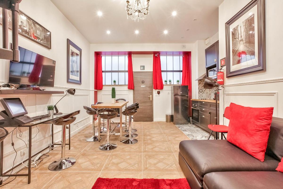 Apartment photo 1
