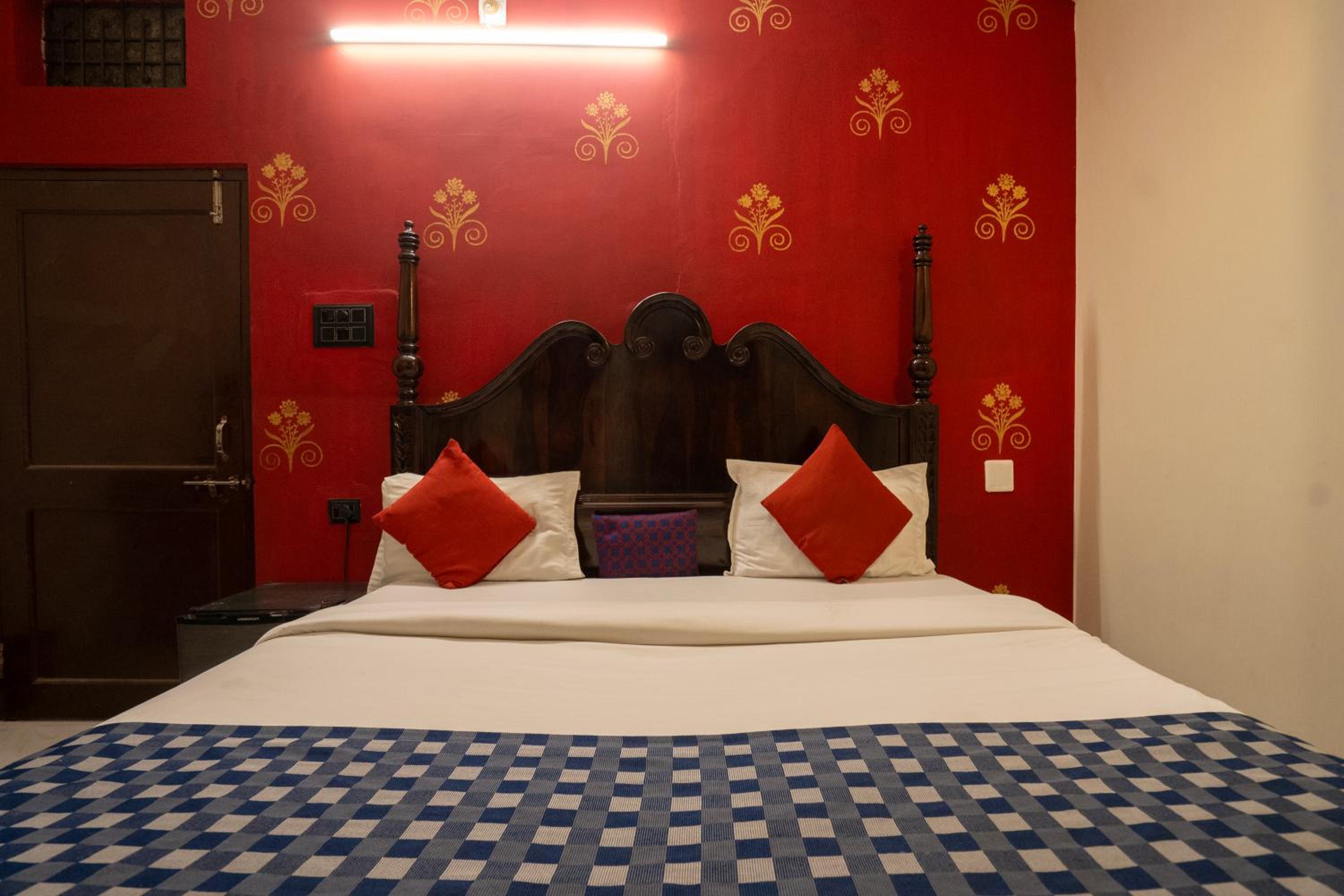 Superior Jharokha Room - Photo 3