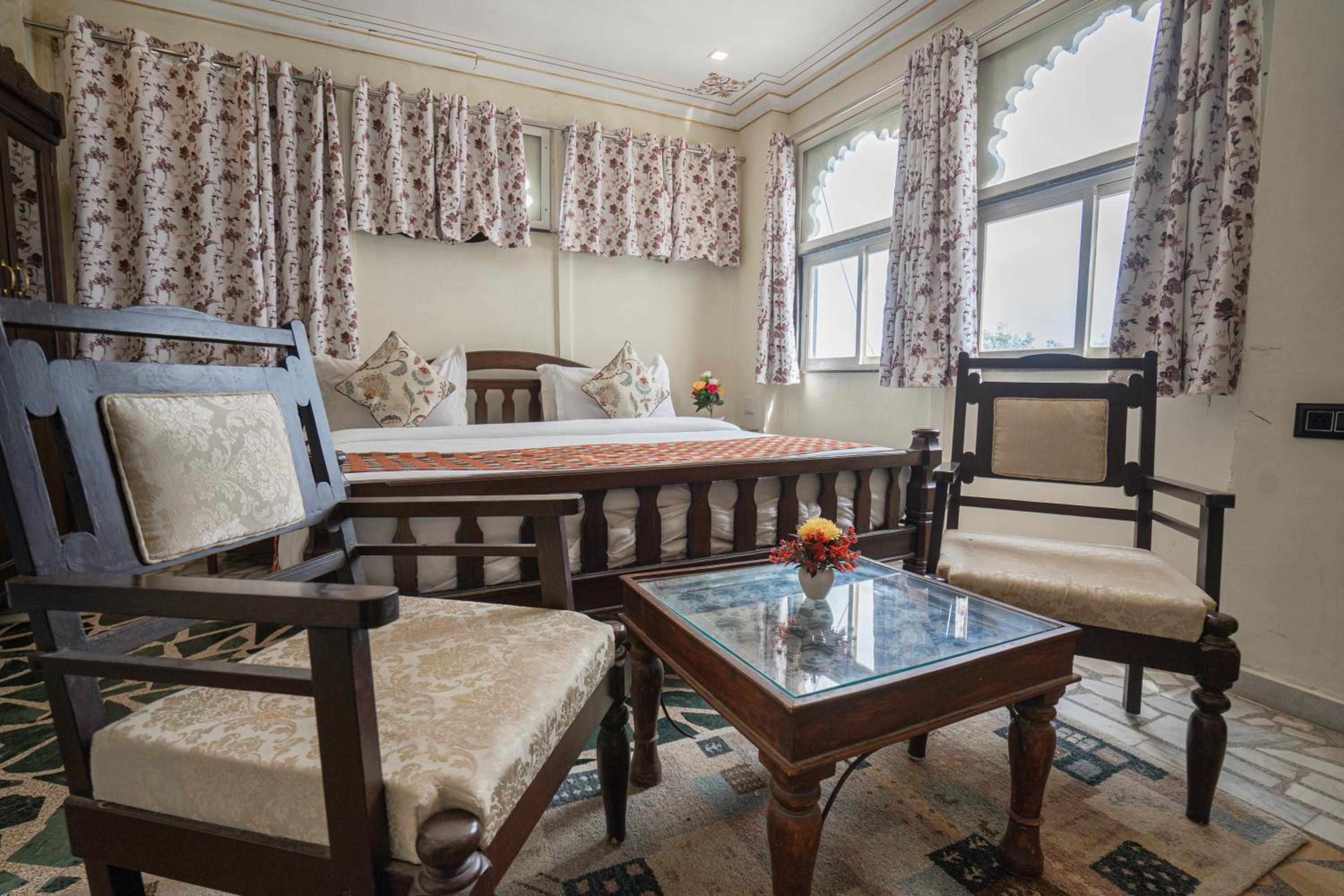 Superior Temple View Room - Photo 10