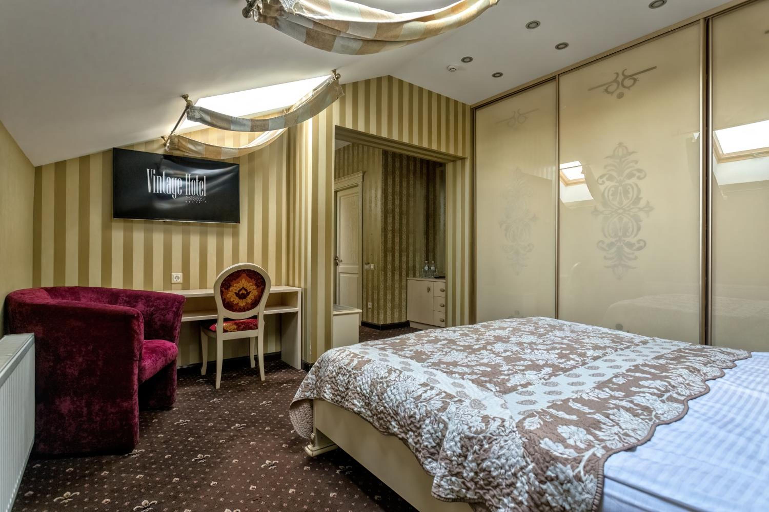 Quadruple Room photo 1