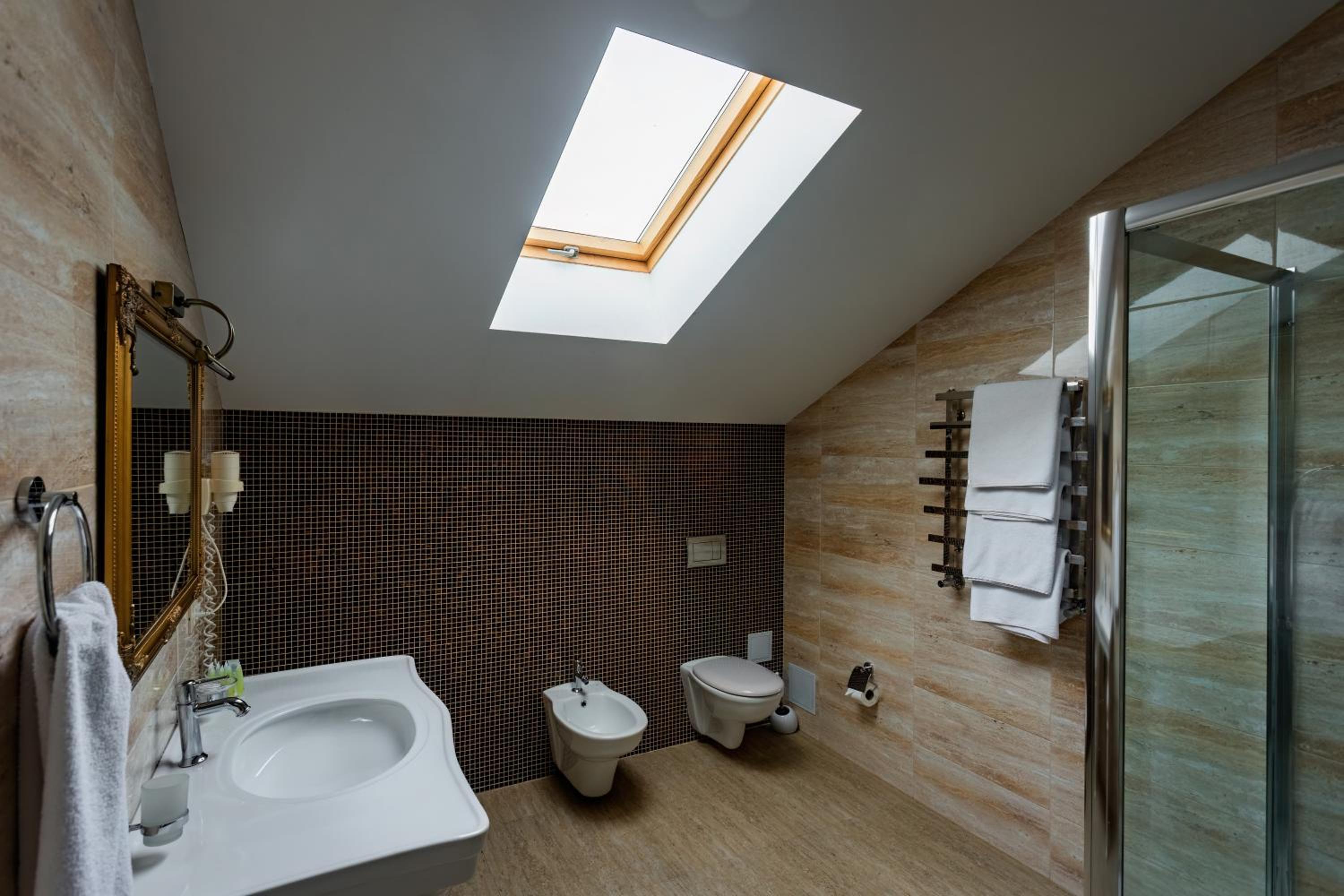Quadruple Room photo 2