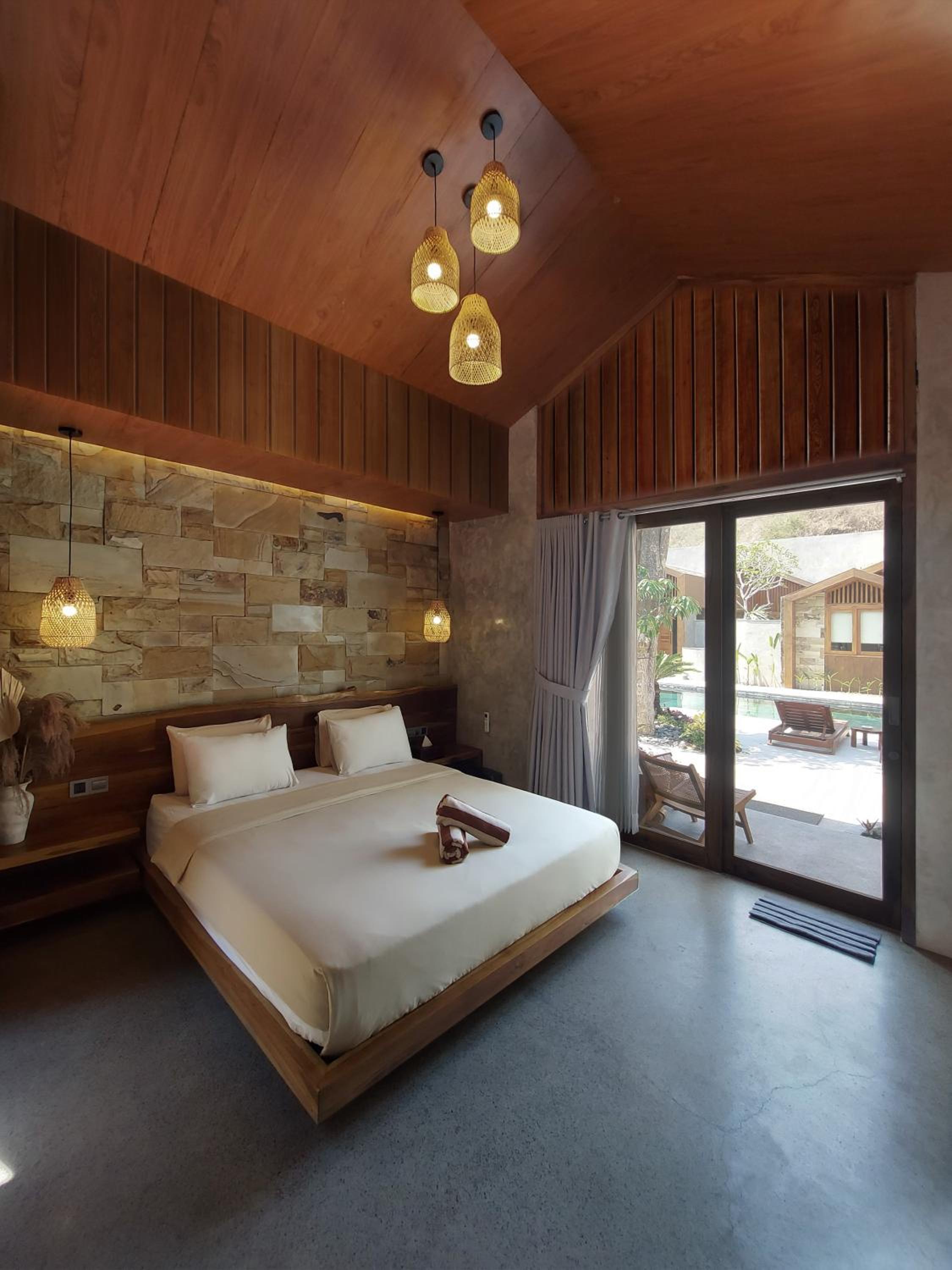 One-Bedroom Bungalow - Photo 13