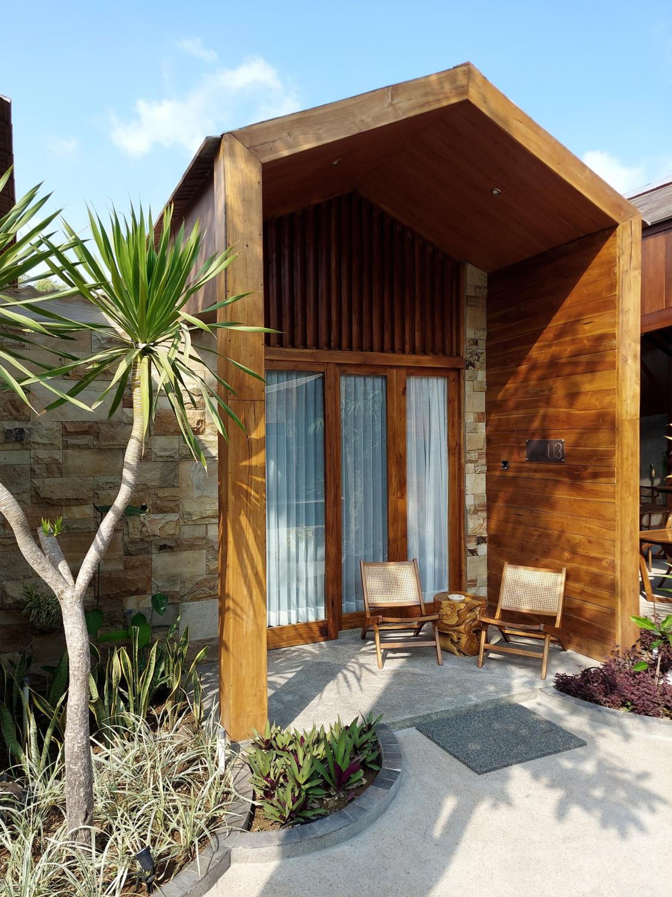 One-Bedroom Bungalow - Photo 11