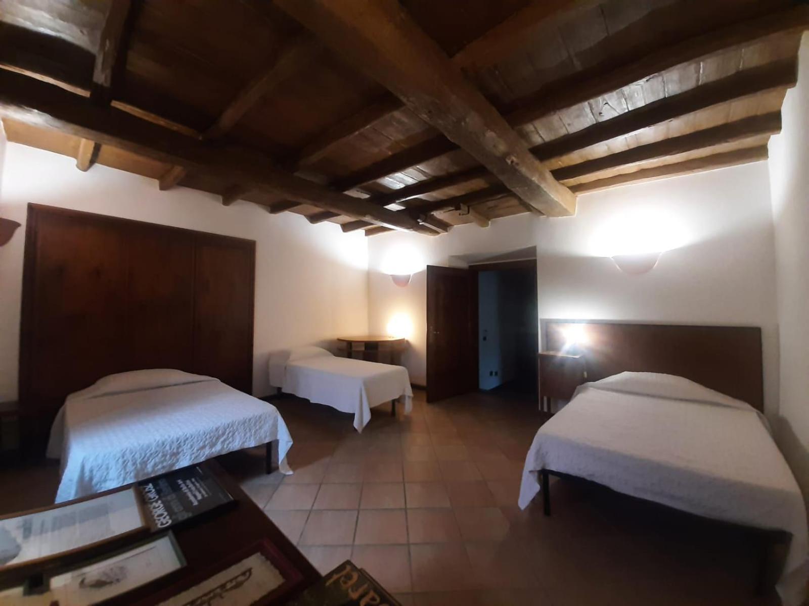 Triple Room with Bathroom photo 1