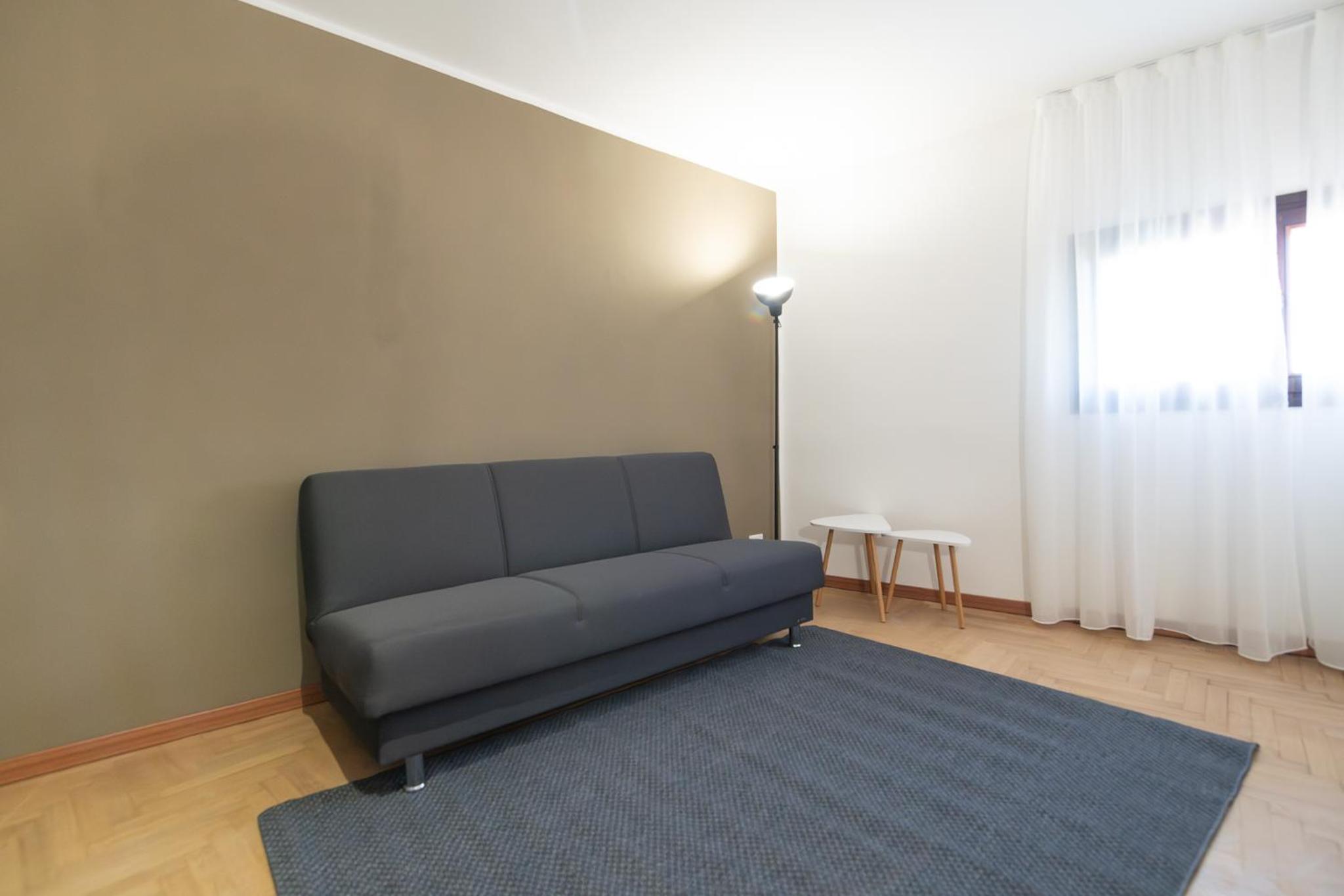 One-Bedroom Apartment photo 3