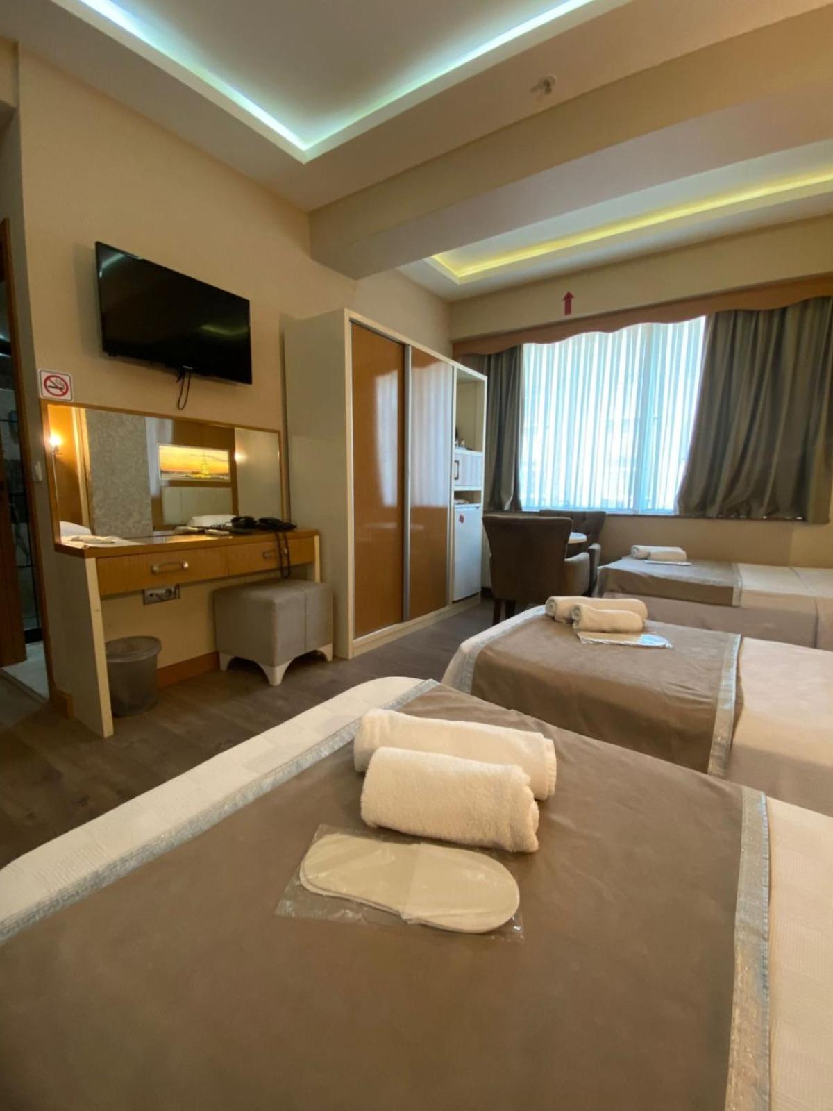 Superior Triple Room photo 2