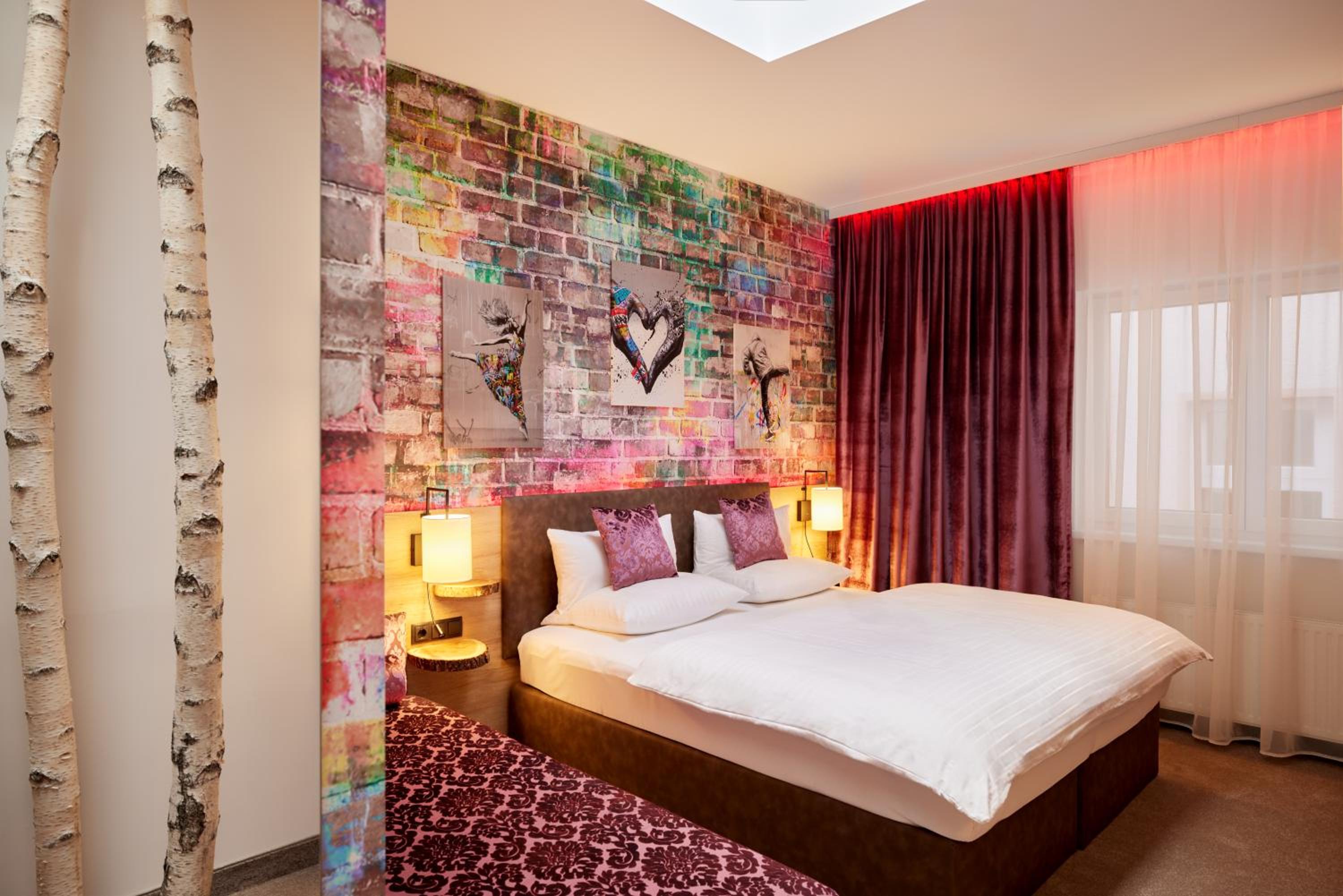 Happy Surprise Room - Photo 2