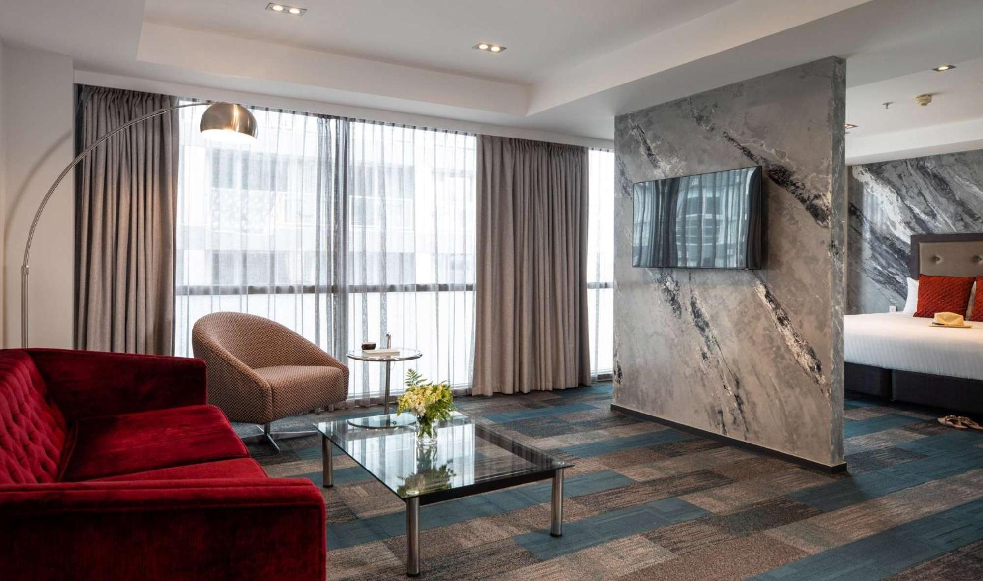 Executive King Suite - Photo 3
