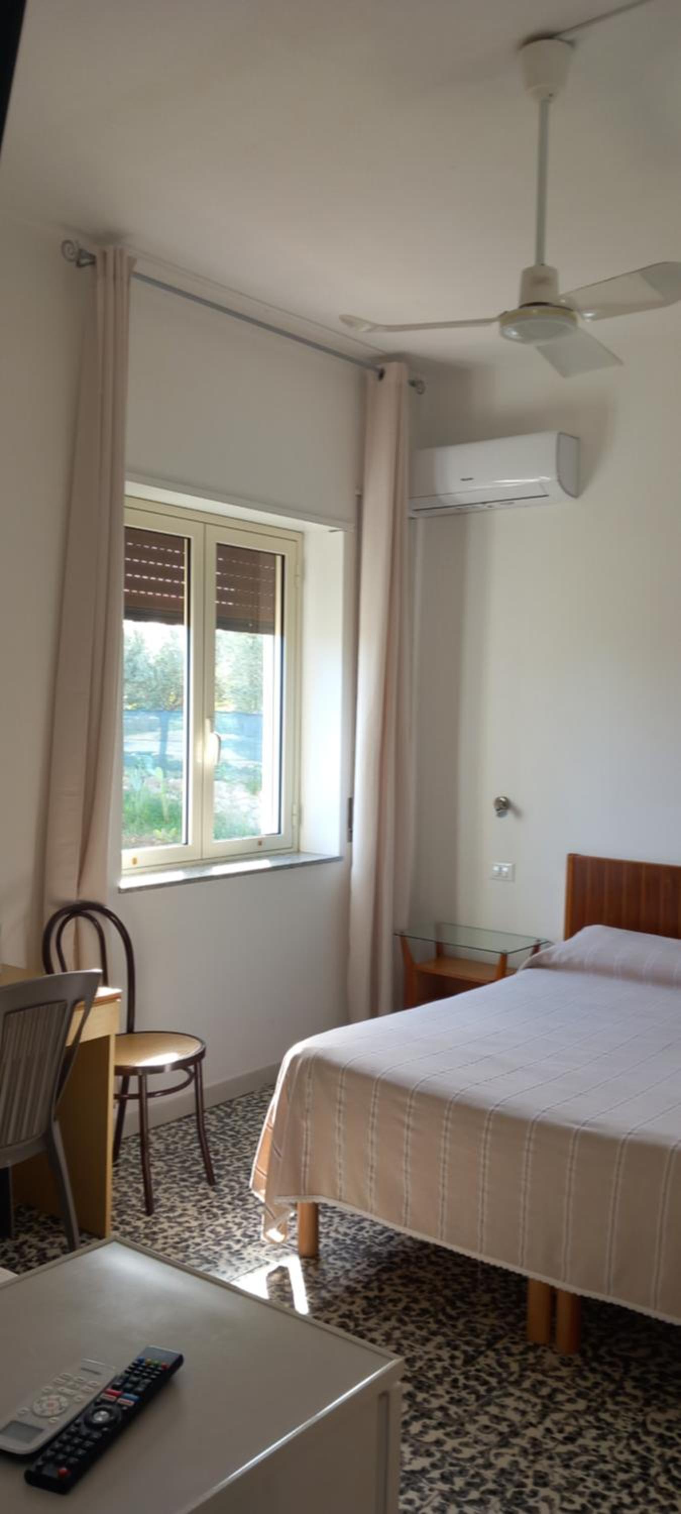 Basic Triple Room - Photo 9