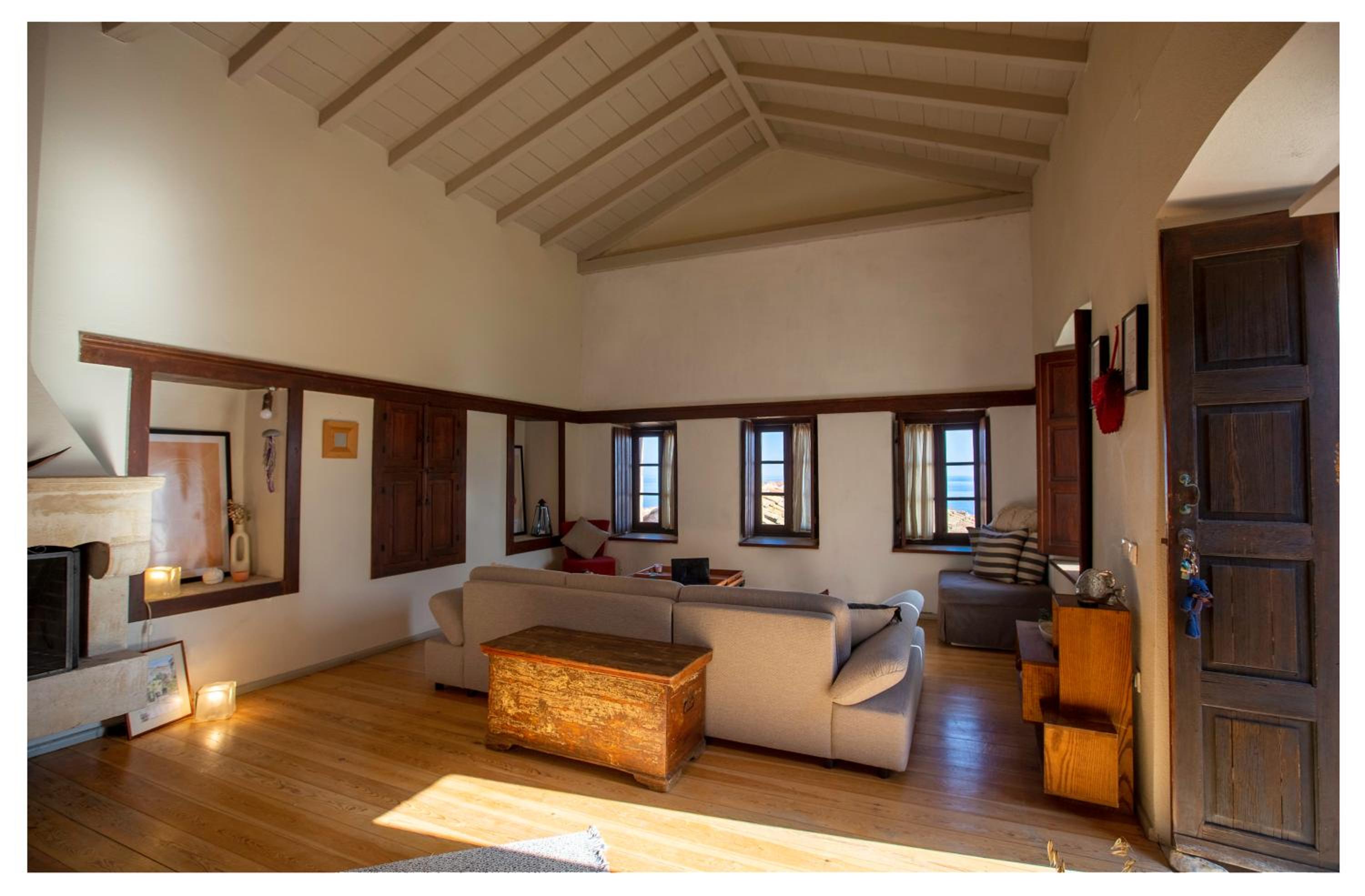 One-Bedroom House photo 2