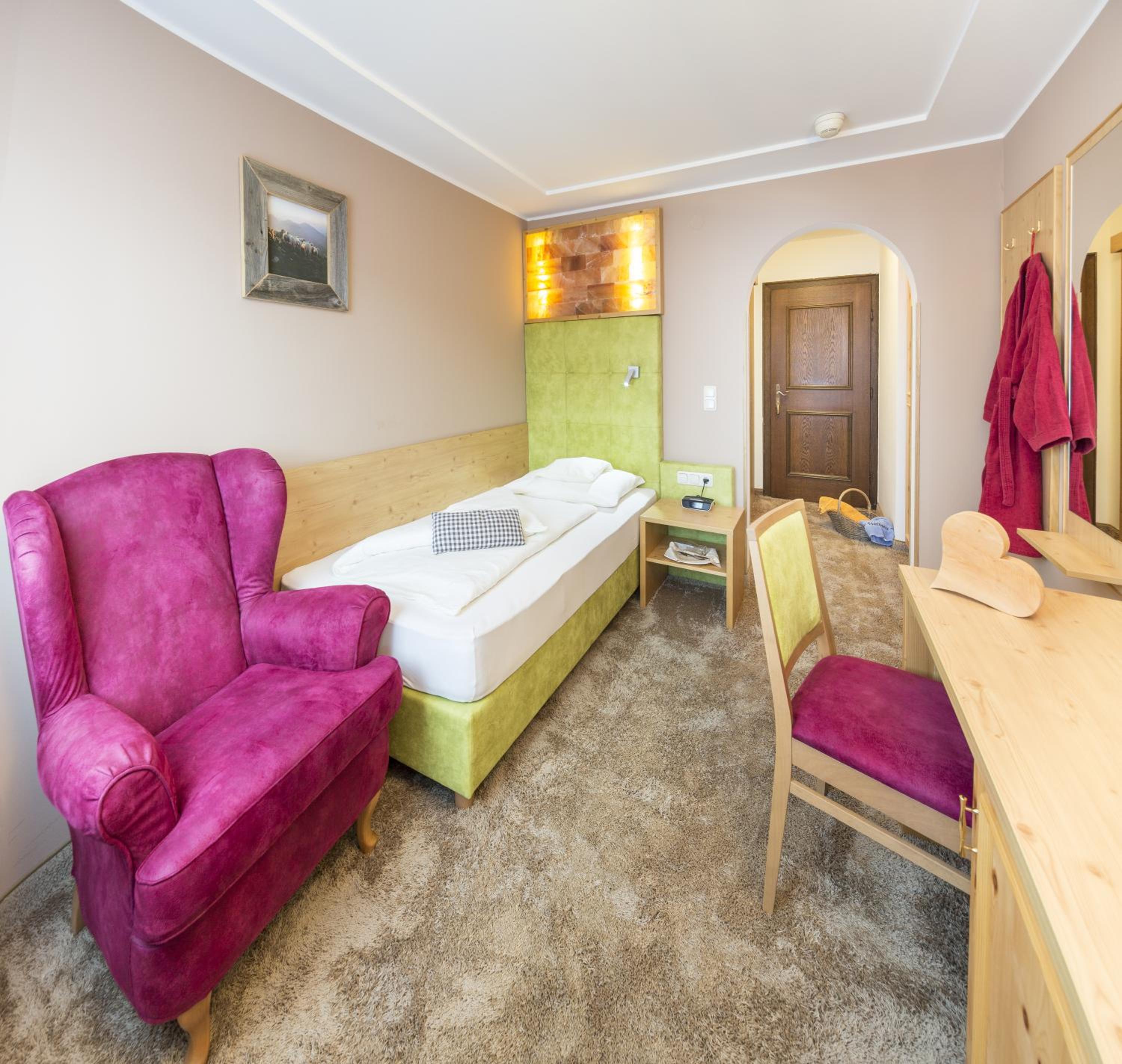 Standard Single Room photo 2
