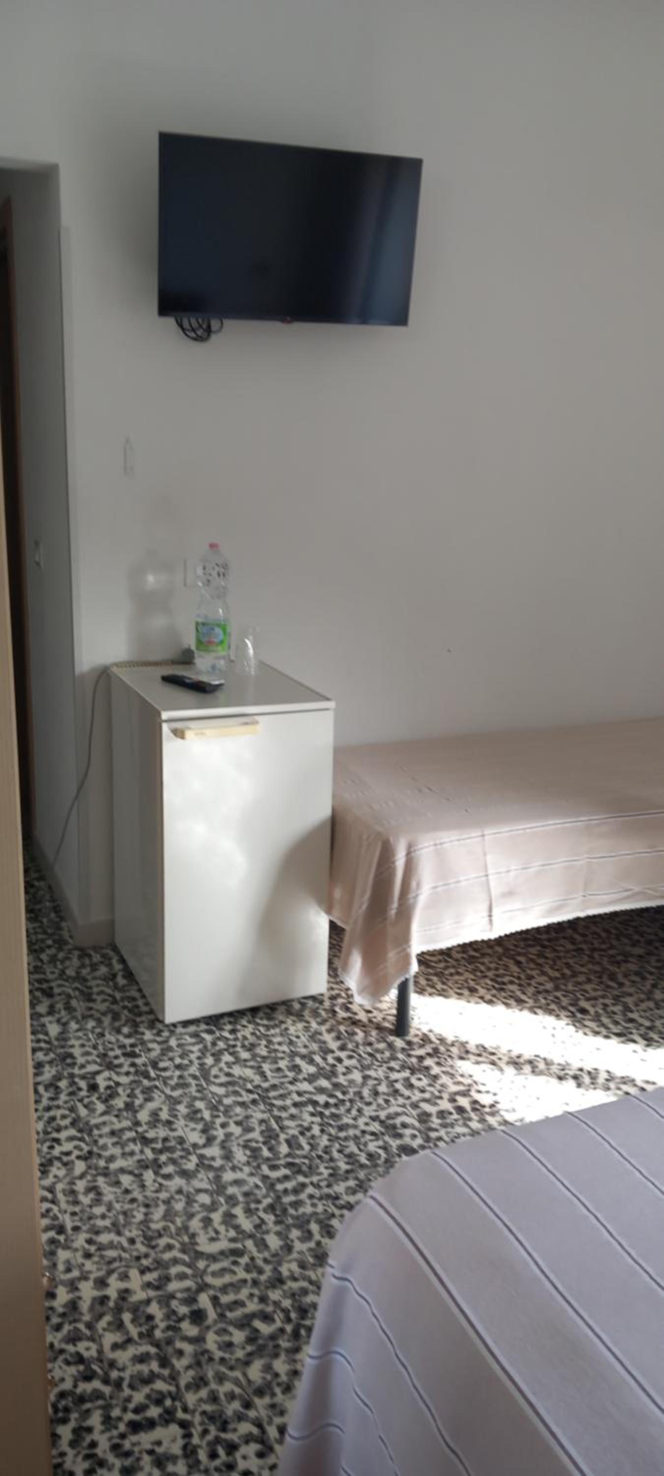 Basic Triple Room - Photo 10