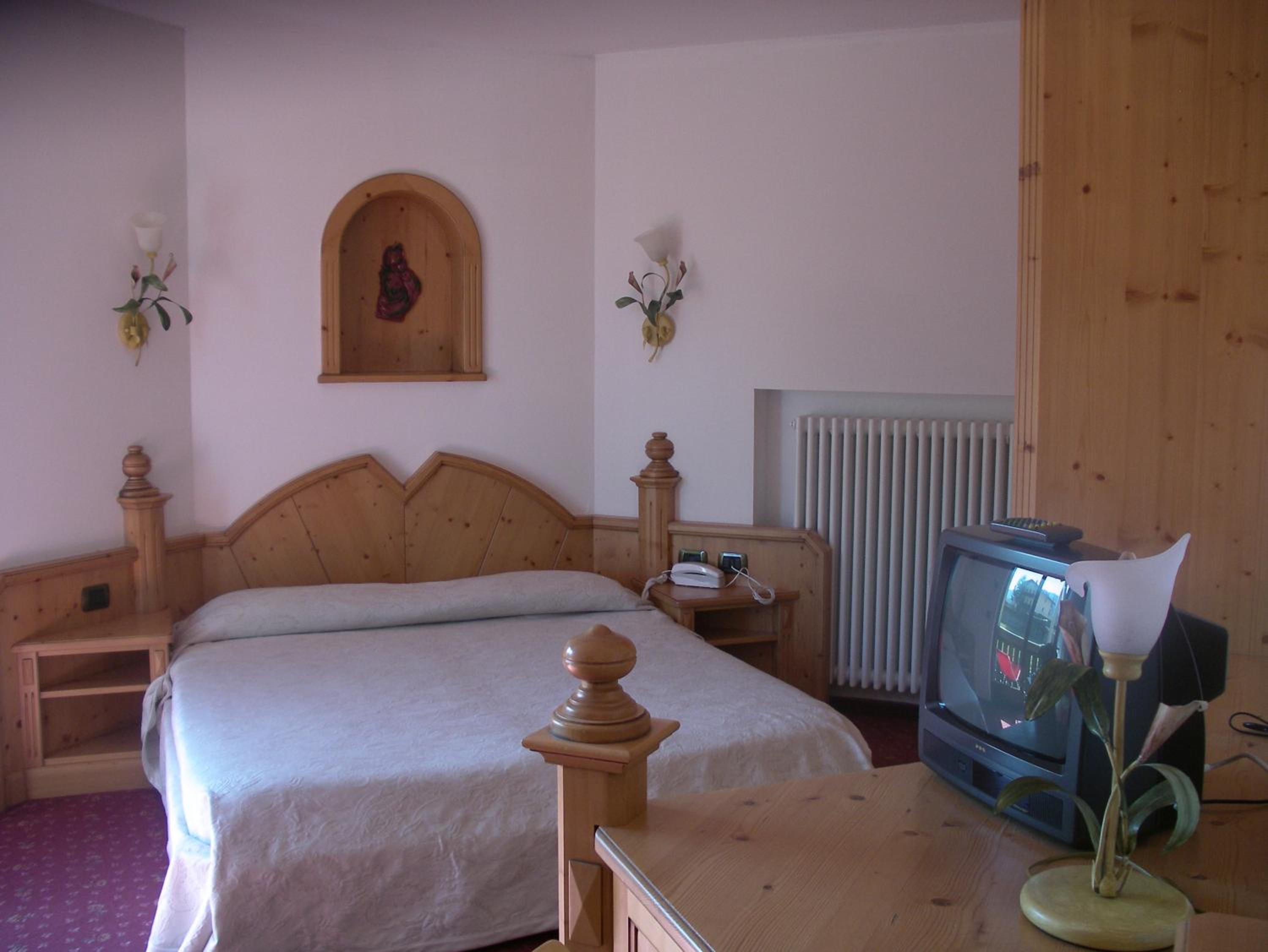 Standard Double or Twin Room - Photo 1