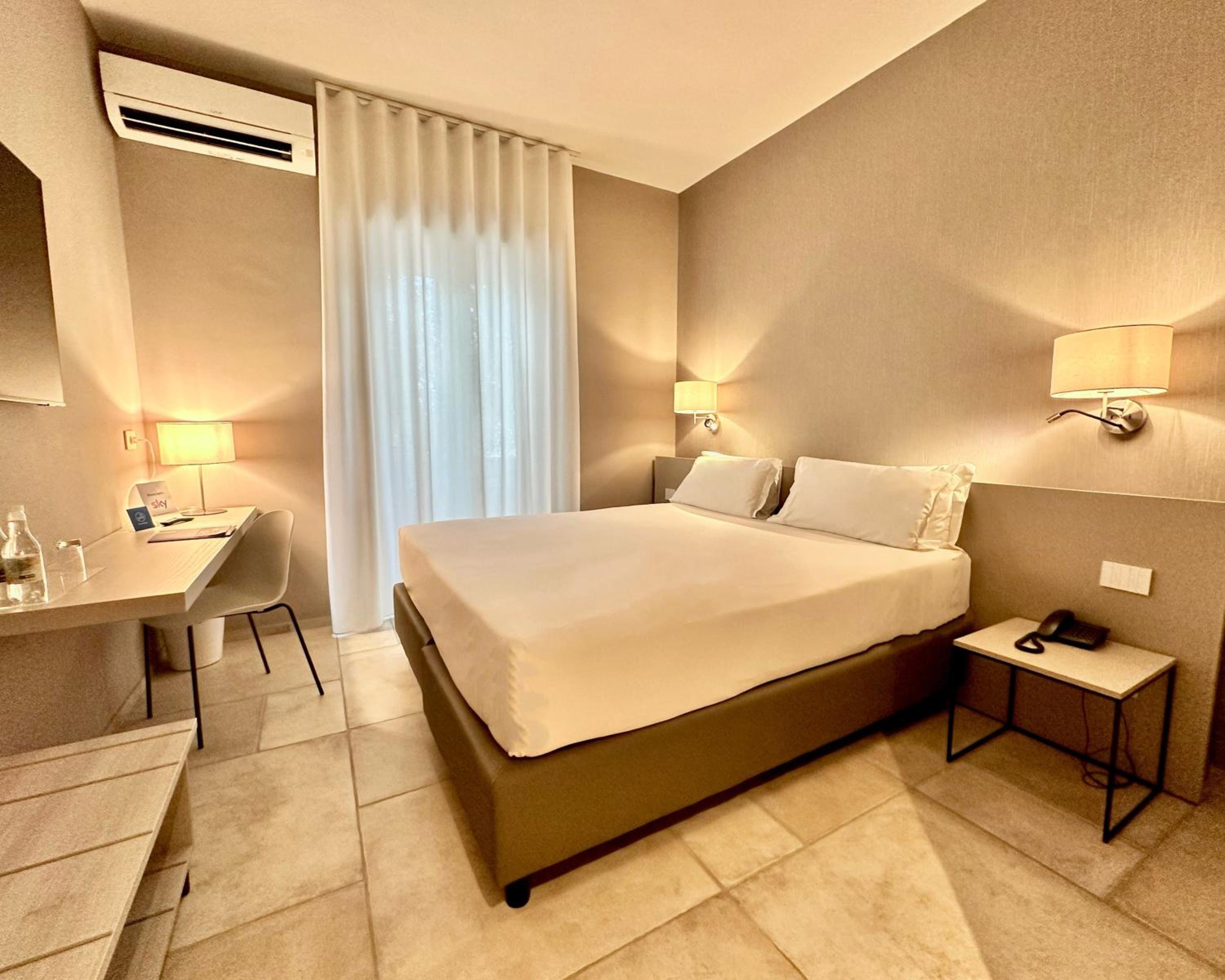 Comfort Double or Twin Room - Photo 9