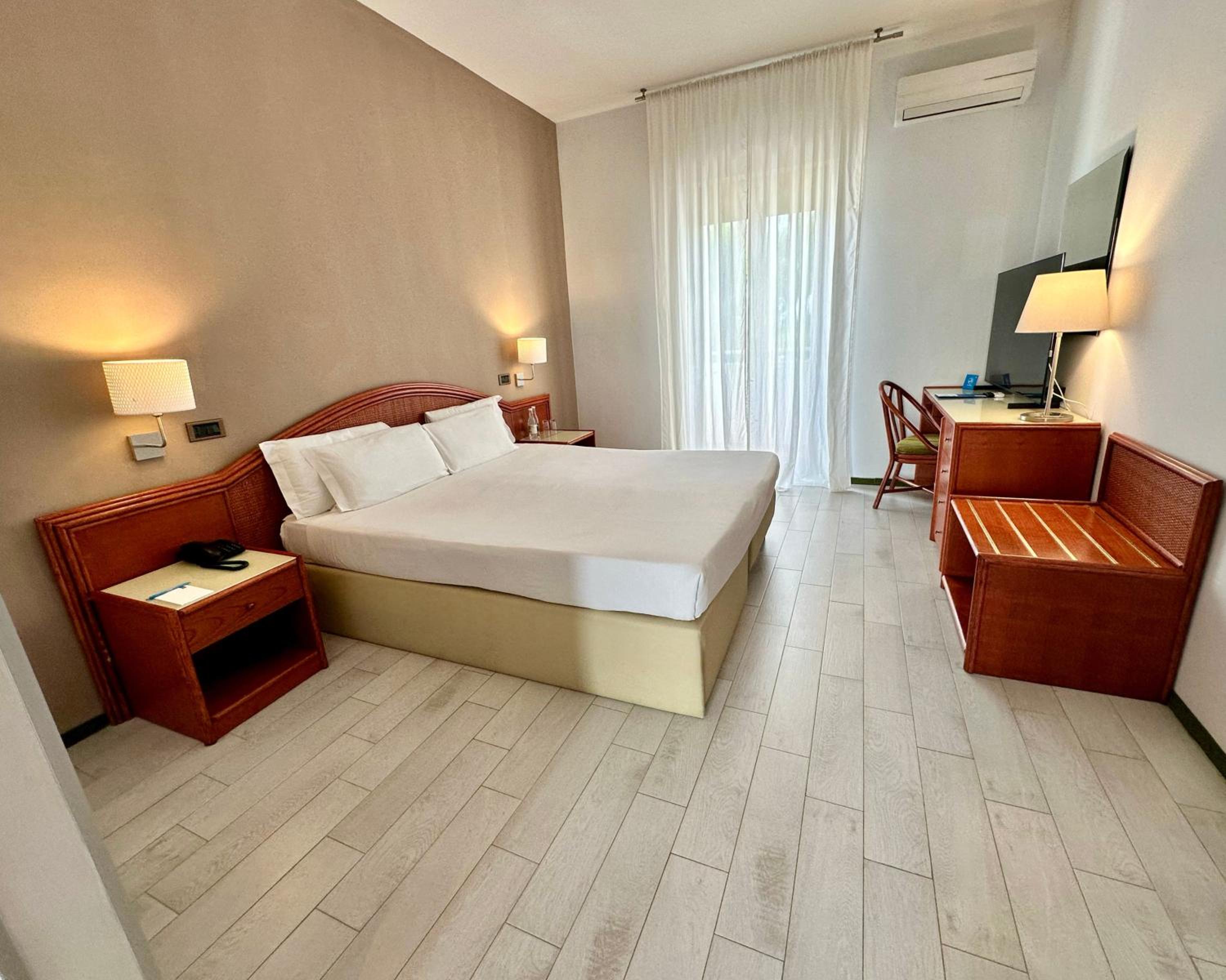 Standard Triple Room - Photo 6
