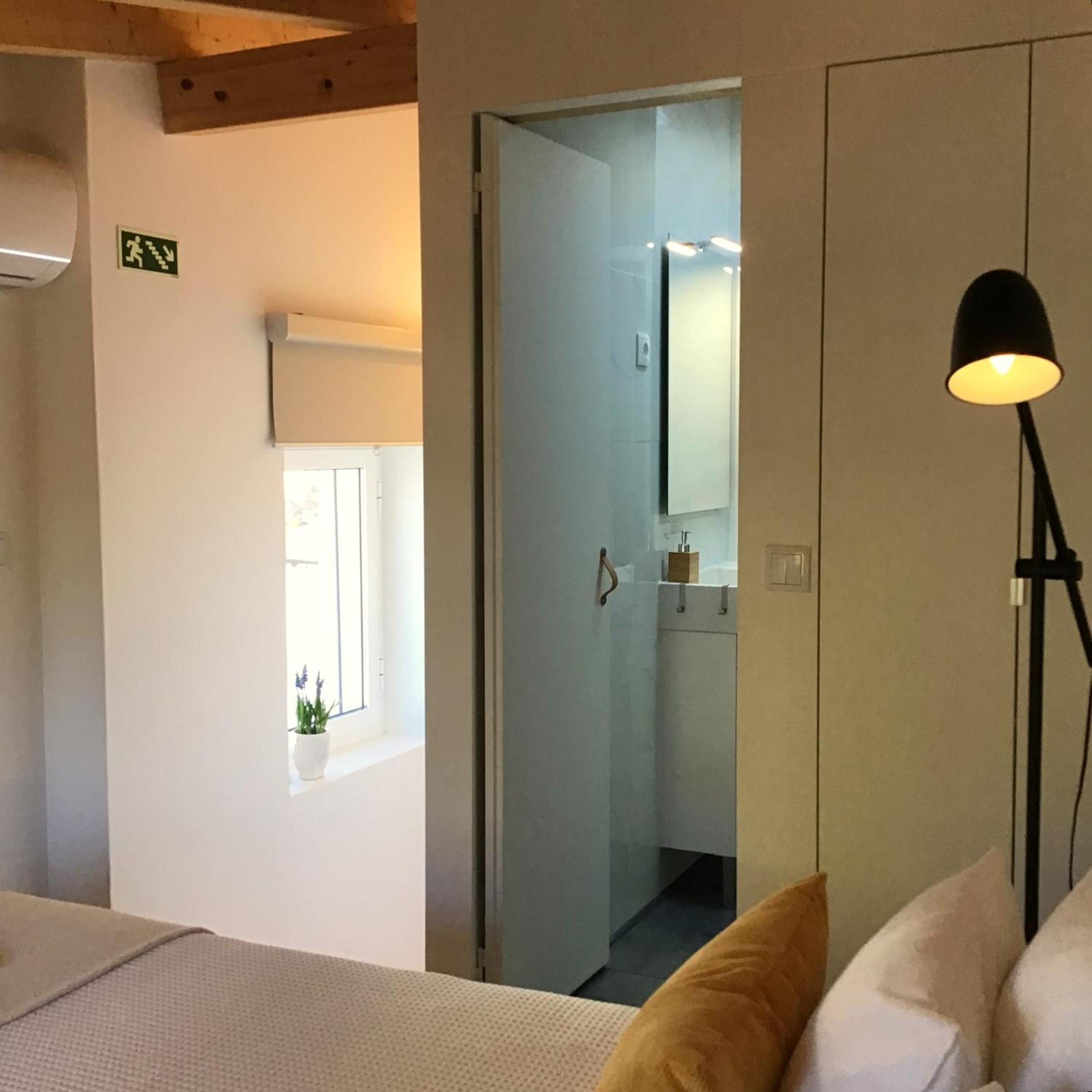 One-Bedroom House photo 1