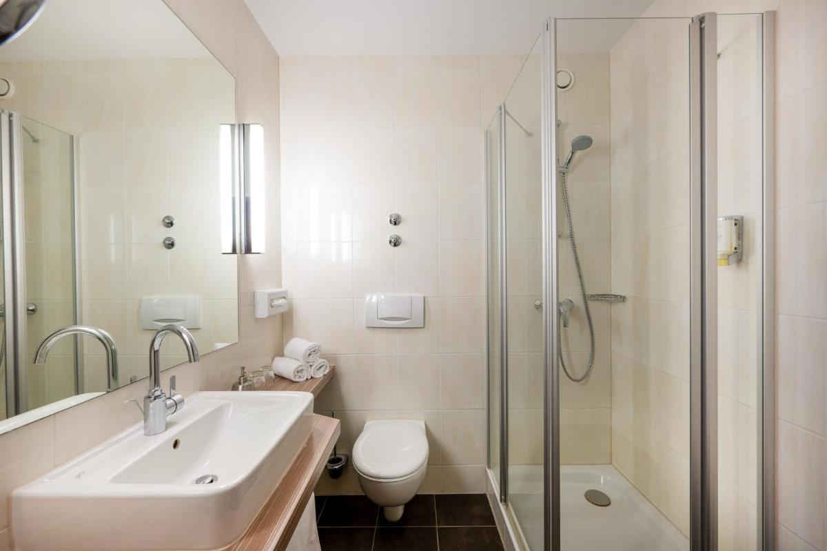 Single Room with Balcony photo 3