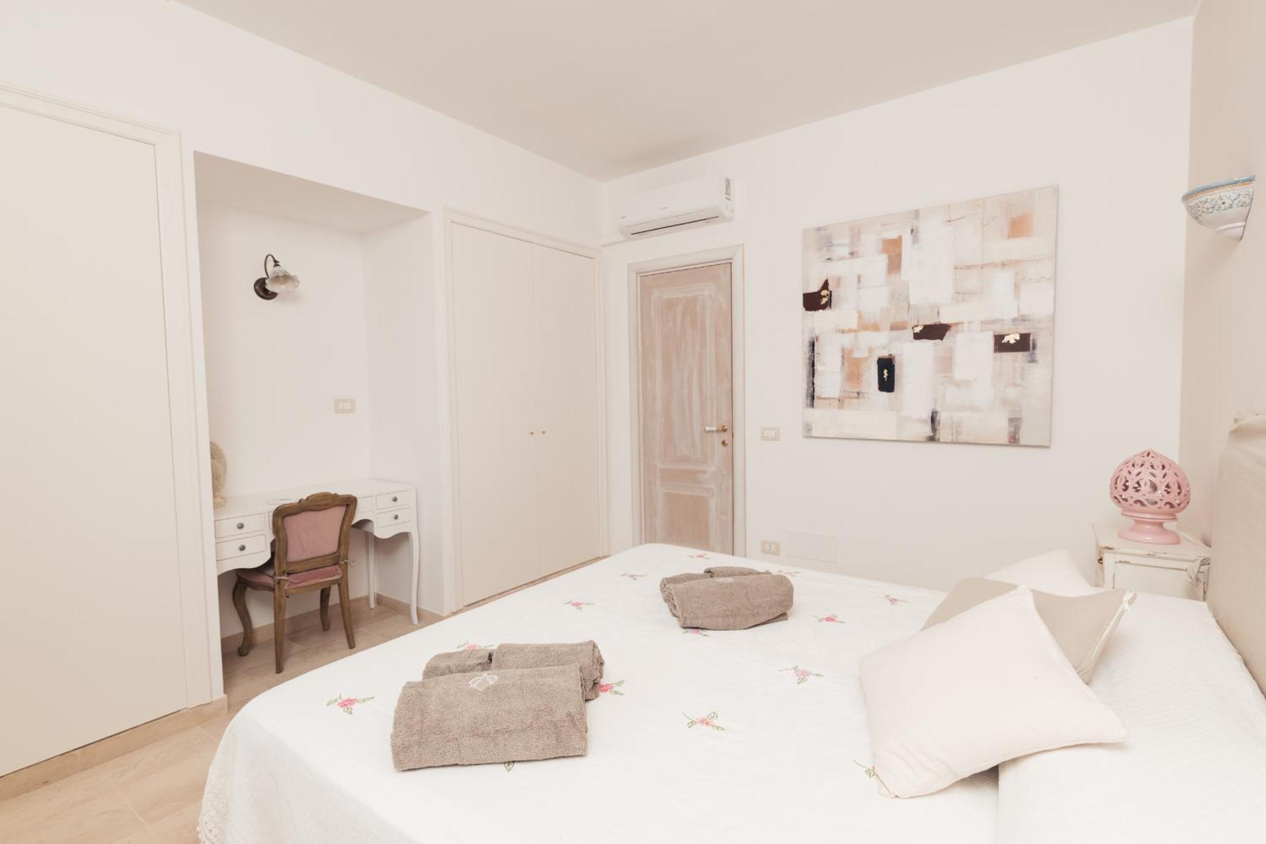 Three-Bedroom Villa photo 1