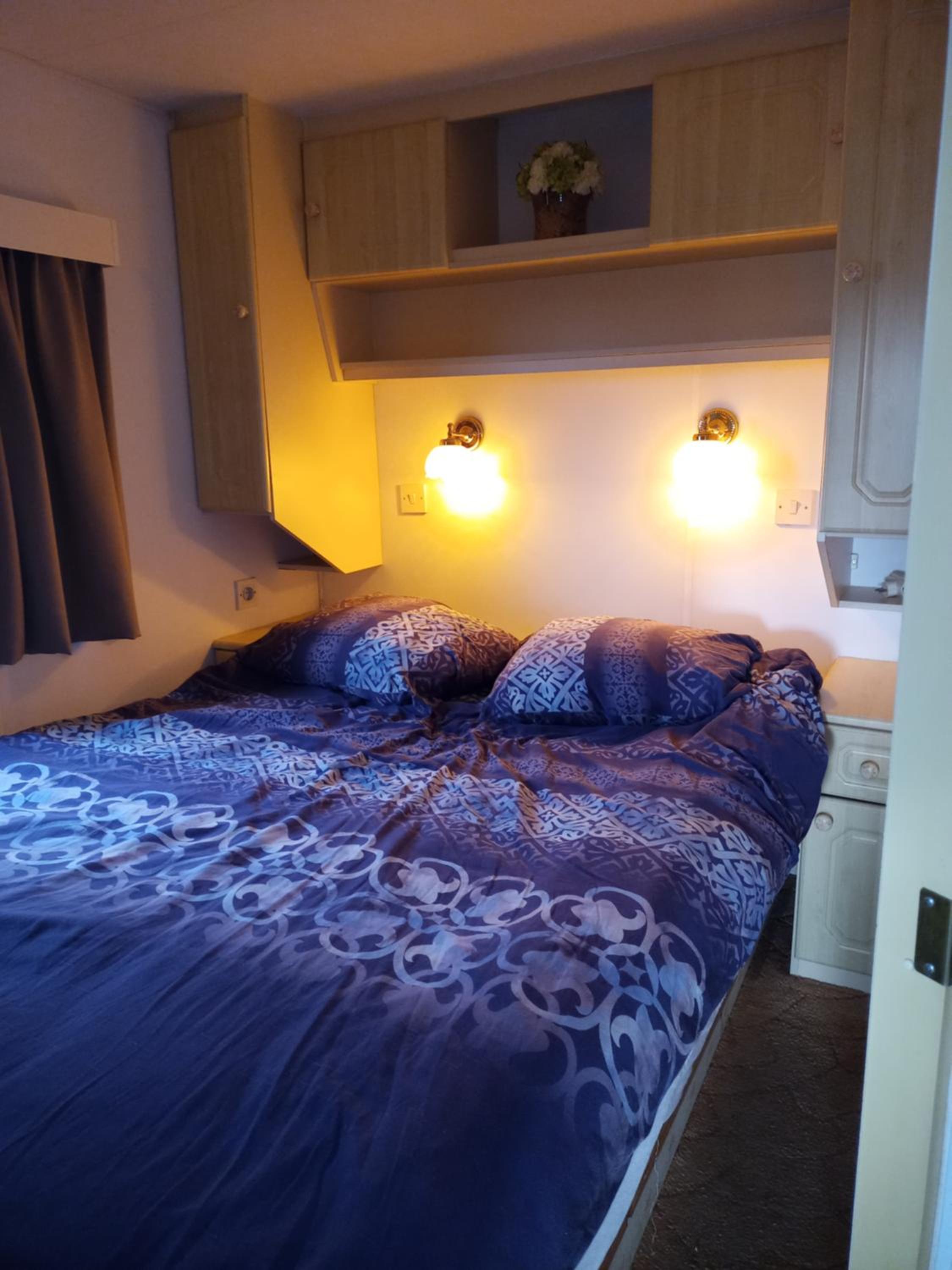 Two-Bedroom House - Photo 16
