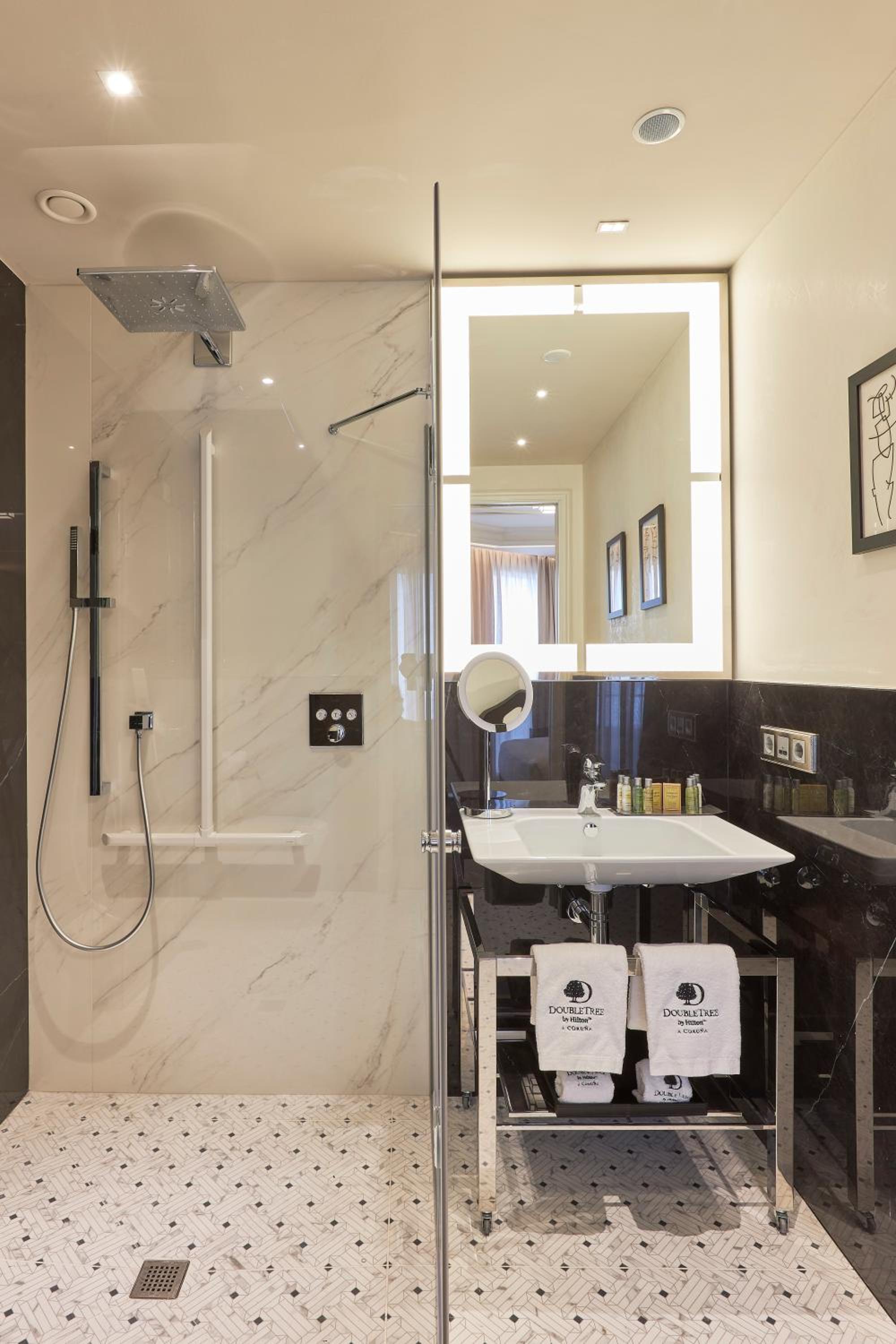 King Room - Mobility Accessible