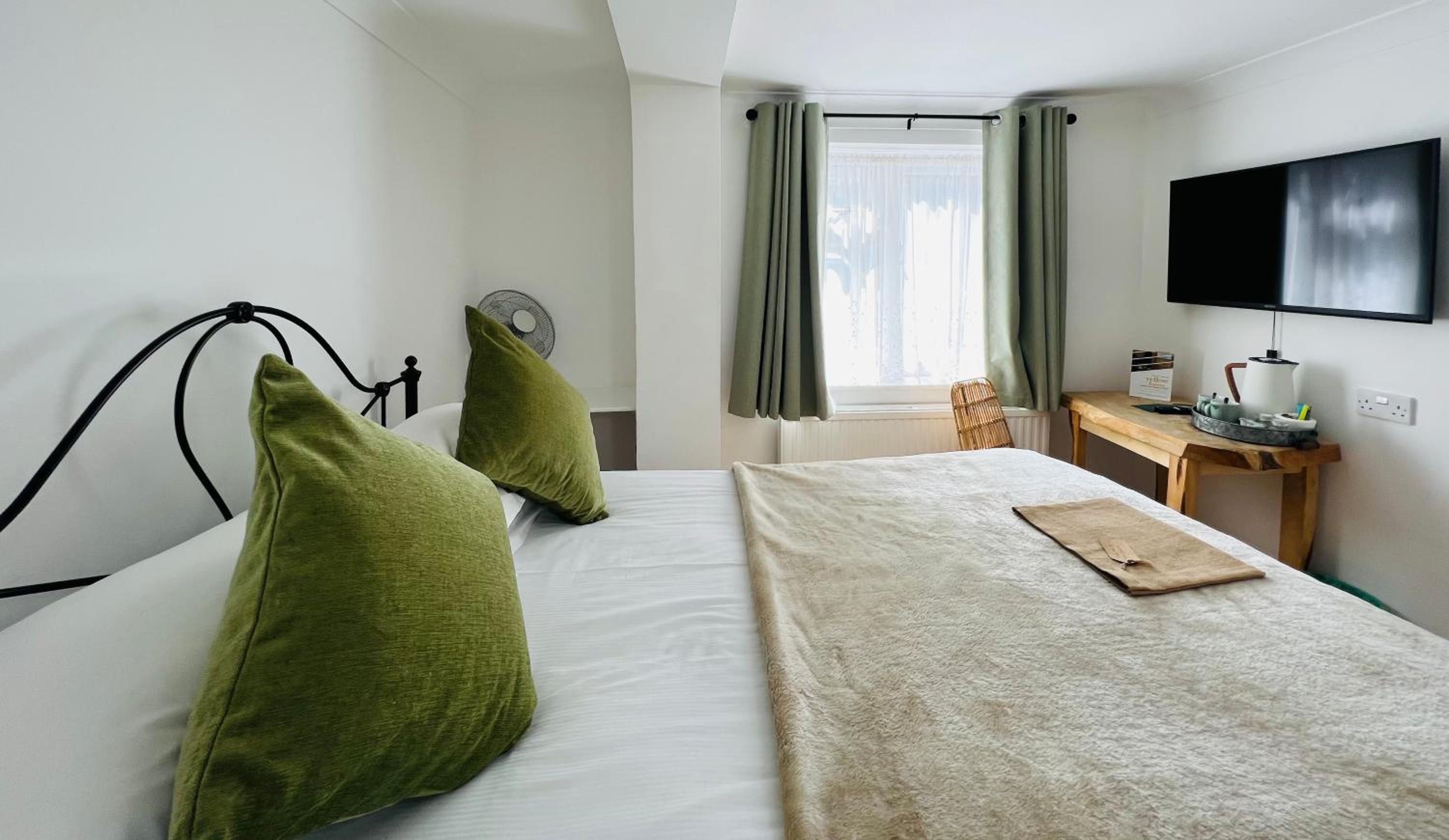 Classic Double Room