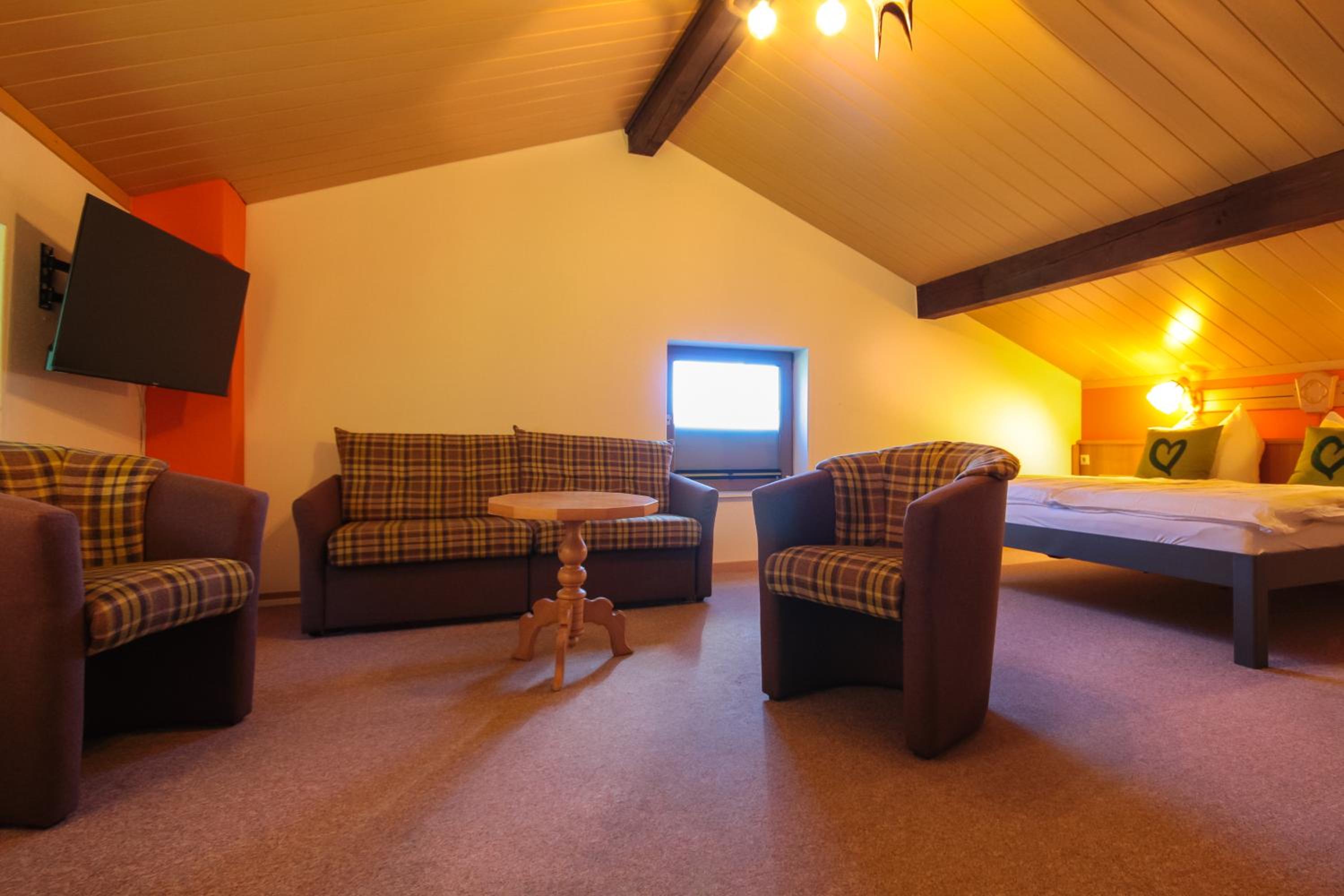 Budget Double Room photo 2
