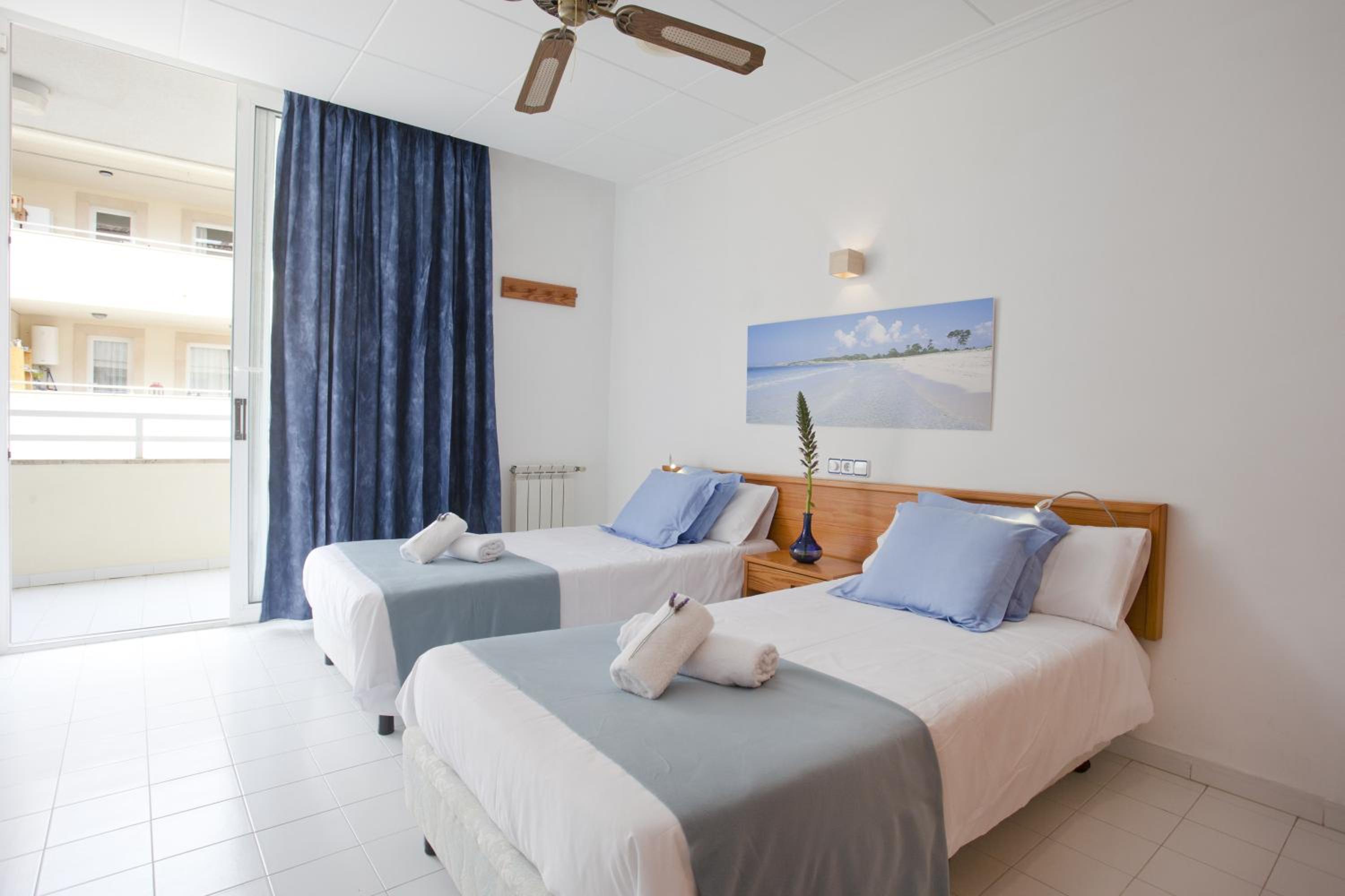 Apartamento de un dormitorio superior con balcón