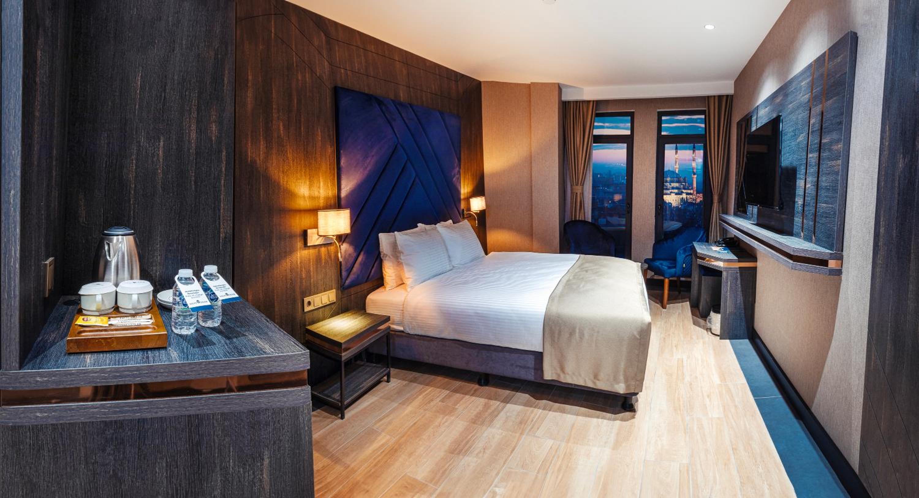 Superior King Room