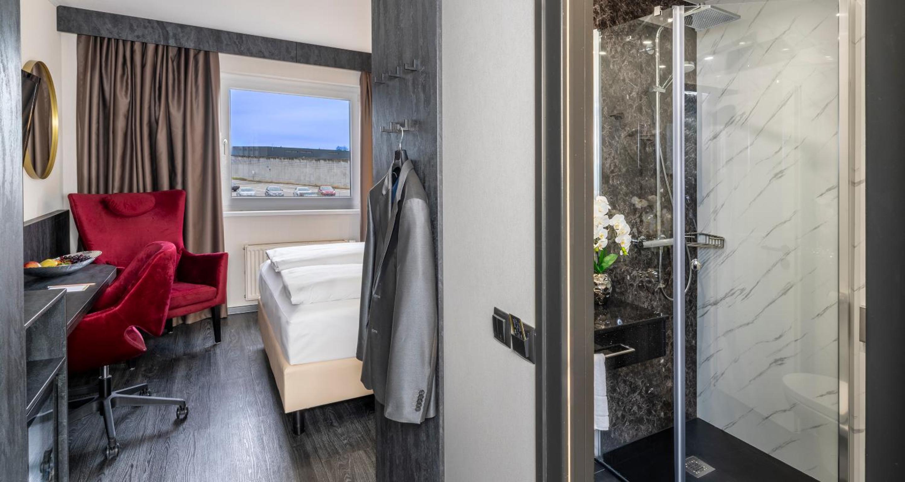 Standard Single Room